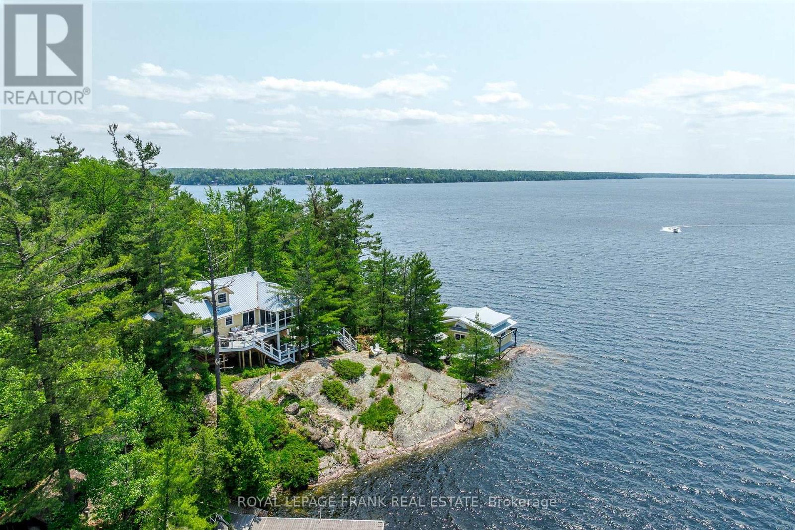 112 Big Island, Selwyn, Ontario  K0L 2H0 - Photo 4 - X12220960