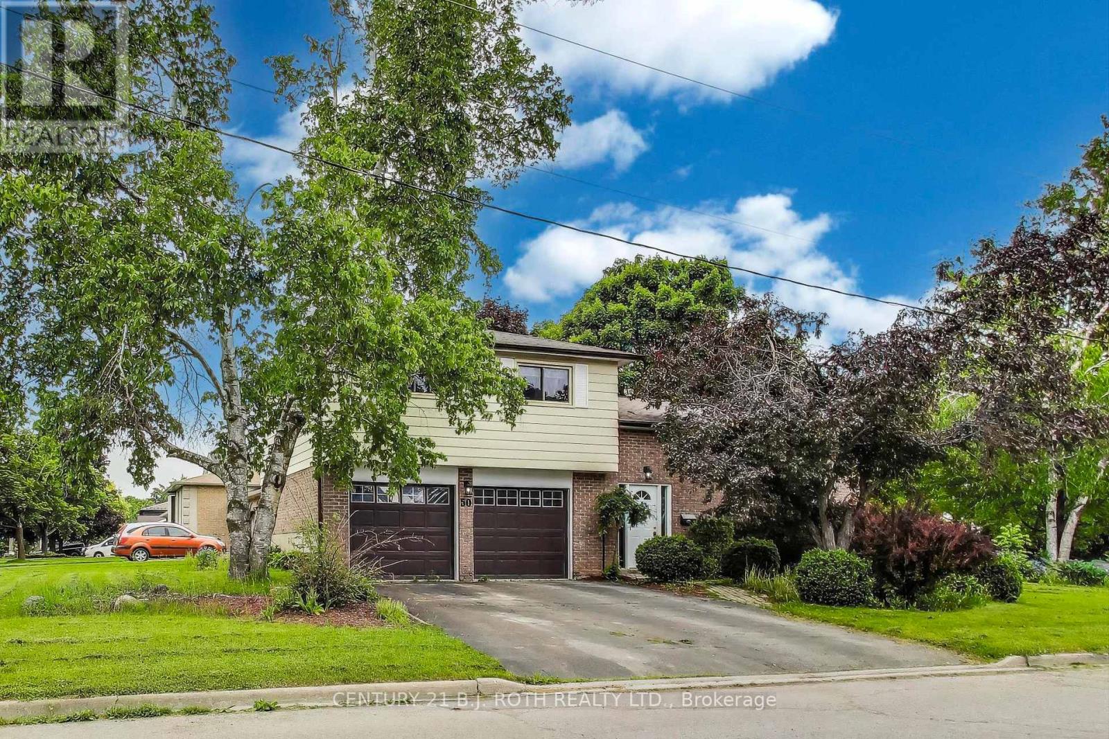50 Applewood Crescent, Kawartha Lakes (Lindsay), Ontario  K9V 4X6 - Photo 1 - X12220962