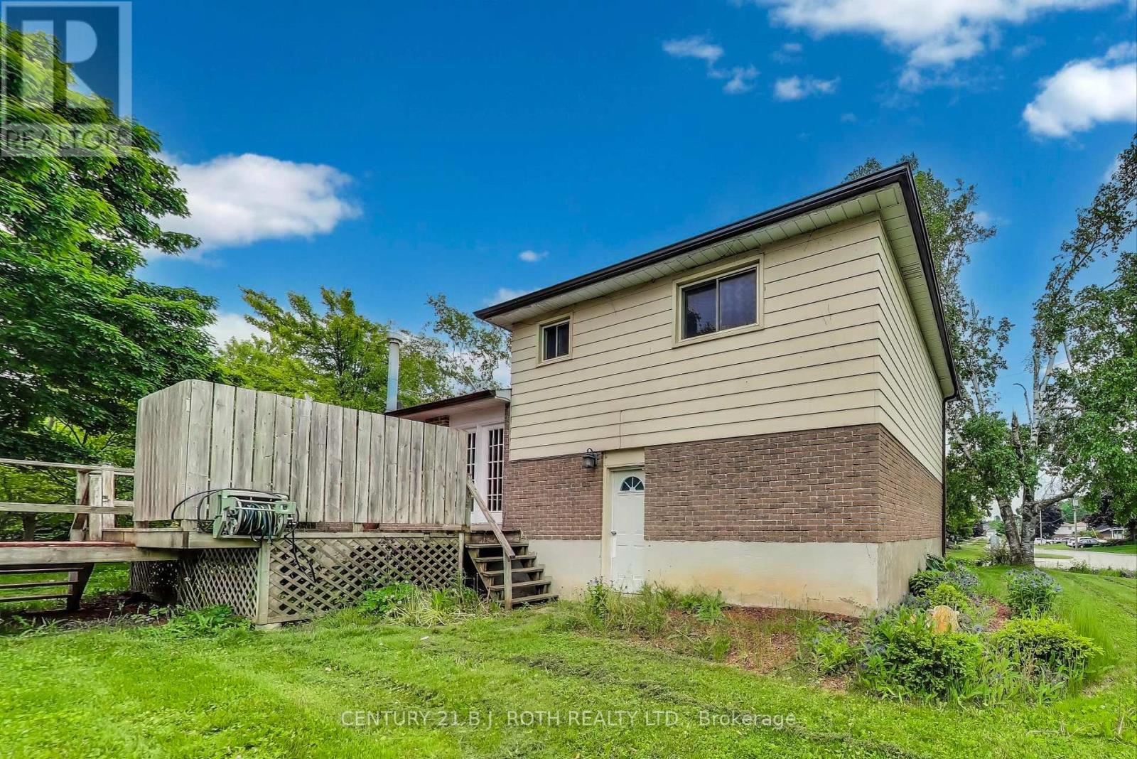 50 Applewood Crescent, Kawartha Lakes (Lindsay), Ontario  K9V 4X6 - Photo 29 - X12220962