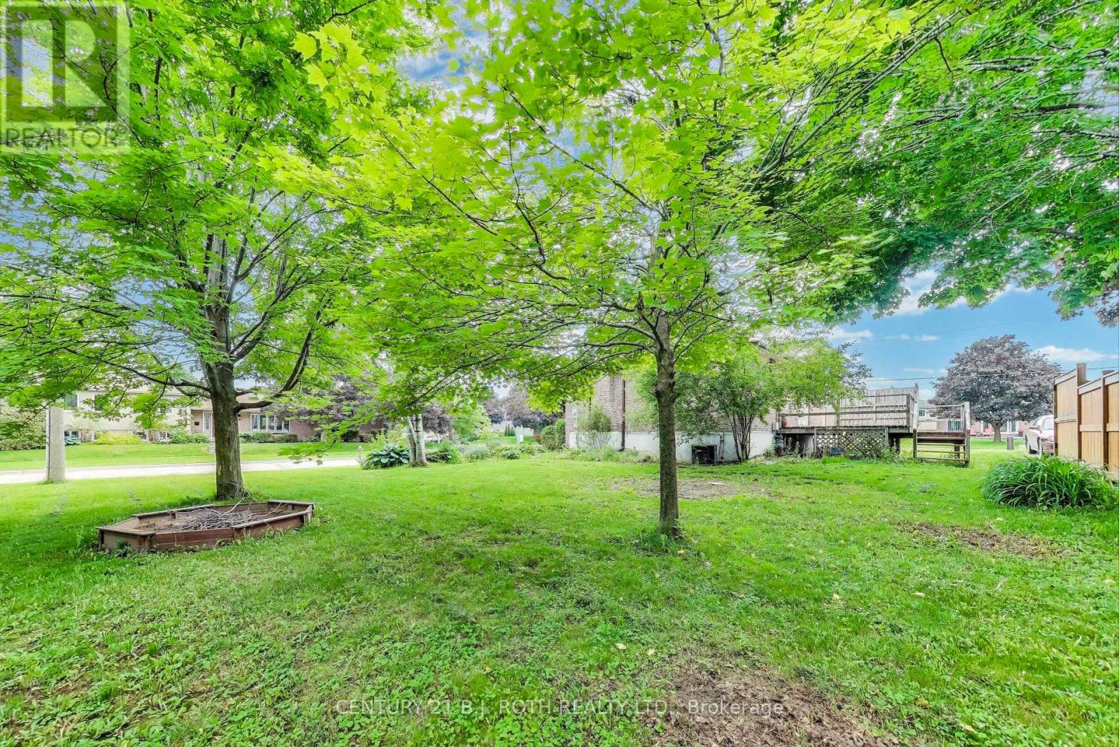50 Applewood Crescent, Kawartha Lakes (Lindsay), Ontario  K9V 4X6 - Photo 30 - X12220962