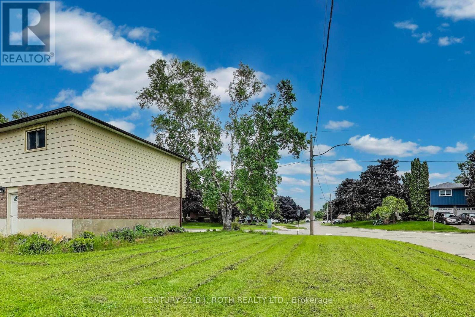 50 Applewood Crescent, Kawartha Lakes (Lindsay), Ontario  K9V 4X6 - Photo 34 - X12220962