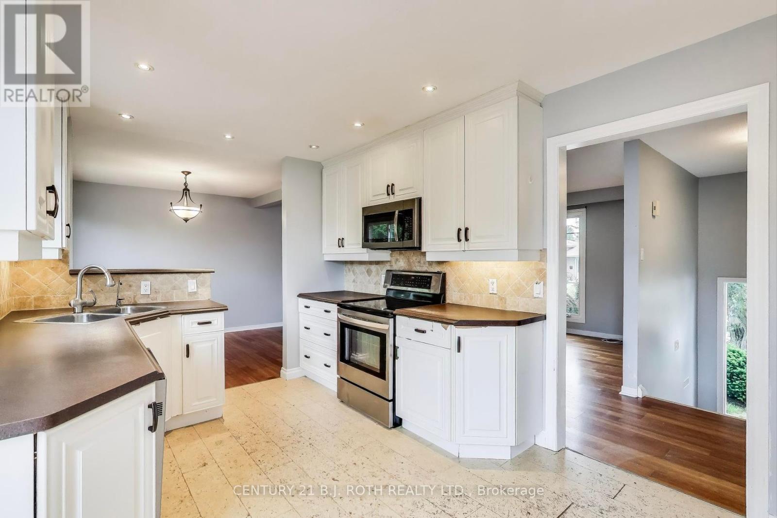 50 Applewood Crescent, Kawartha Lakes (Lindsay), Ontario  K9V 4X6 - Photo 9 - X12220962