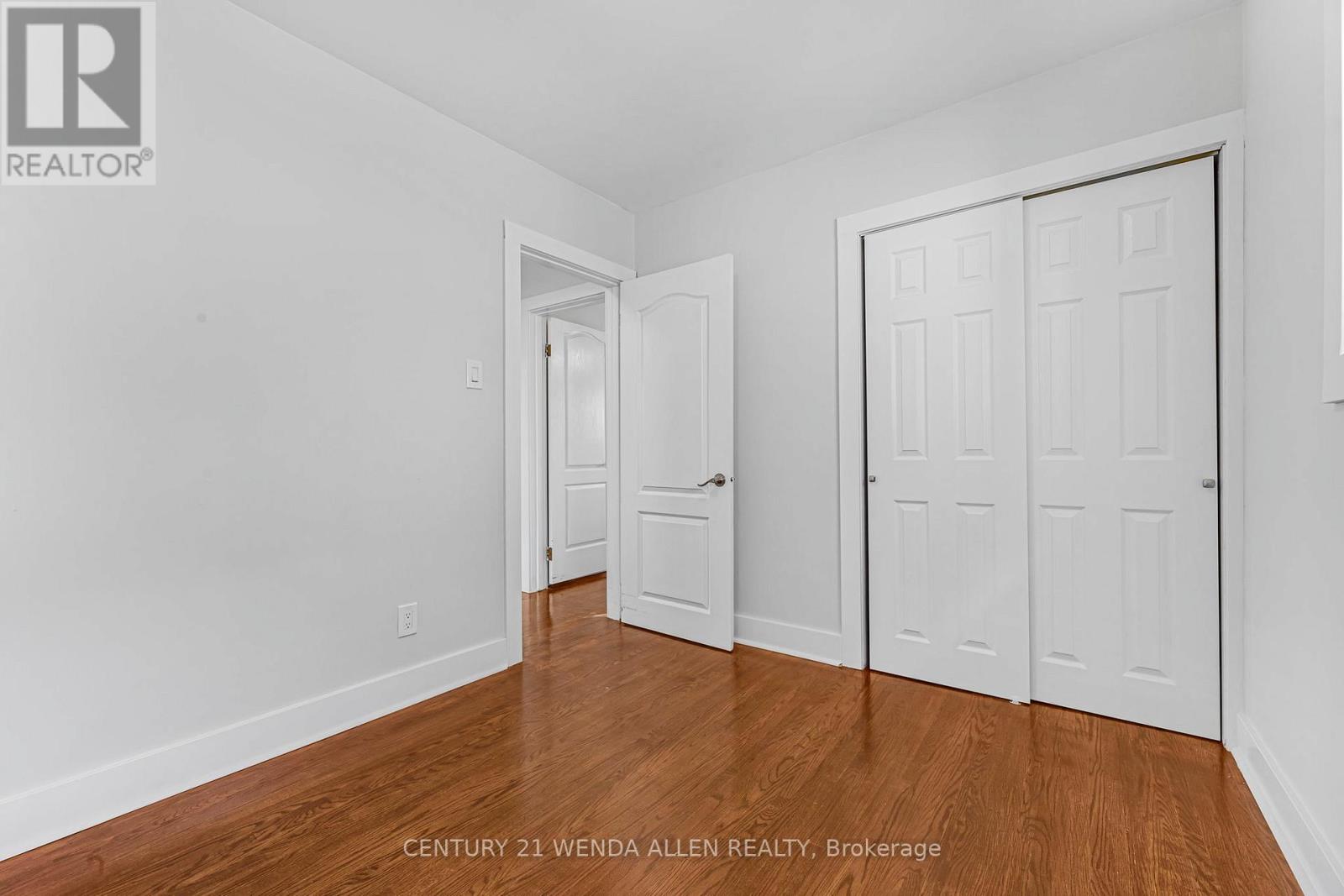 1015 Oriole Drive, Peterborough North (Central), Ontario  K9H 6K8 - Photo 12 - X12221073