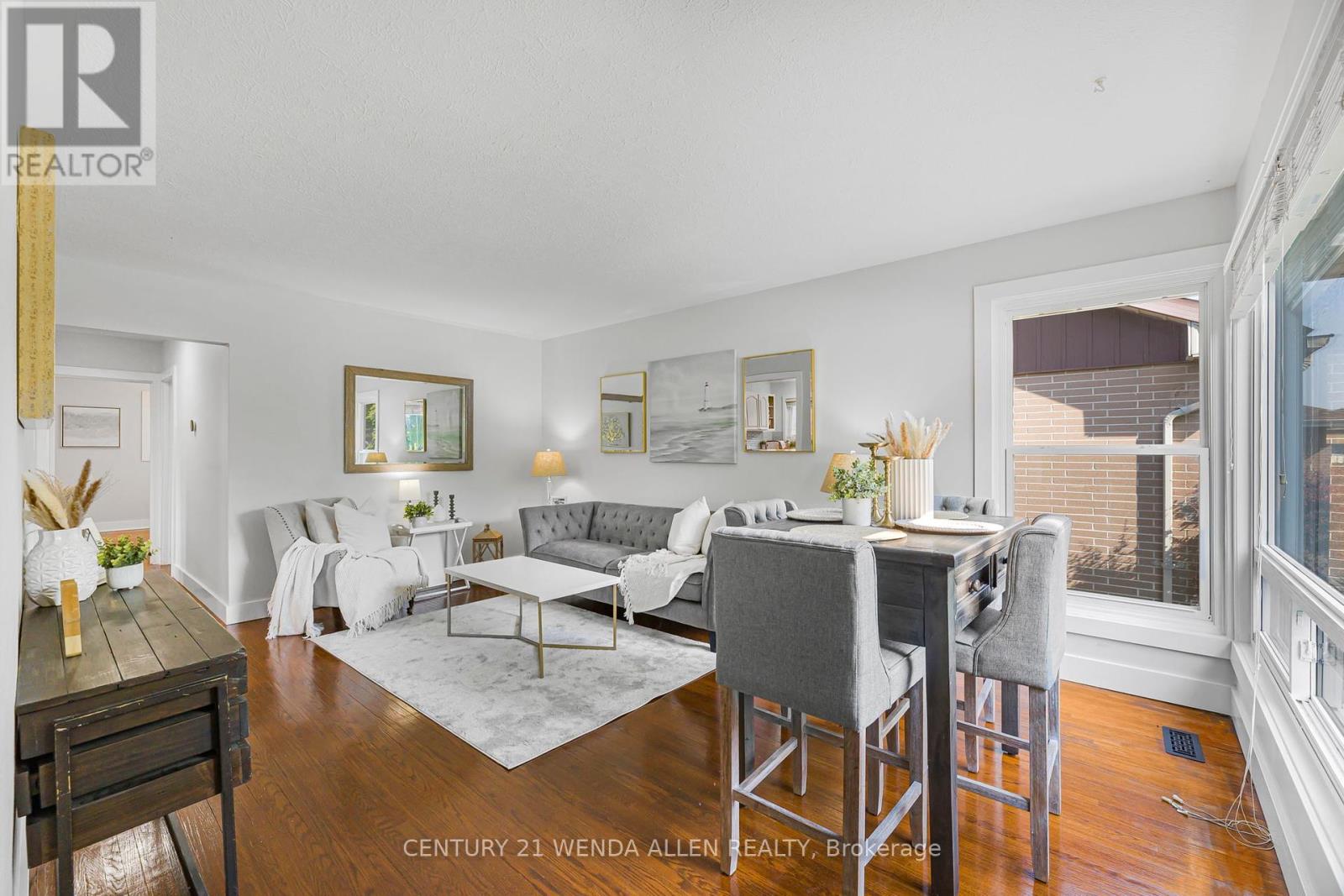 1015 Oriole Drive, Peterborough North (Central), Ontario  K9H 6K8 - Photo 3 - X12221073
