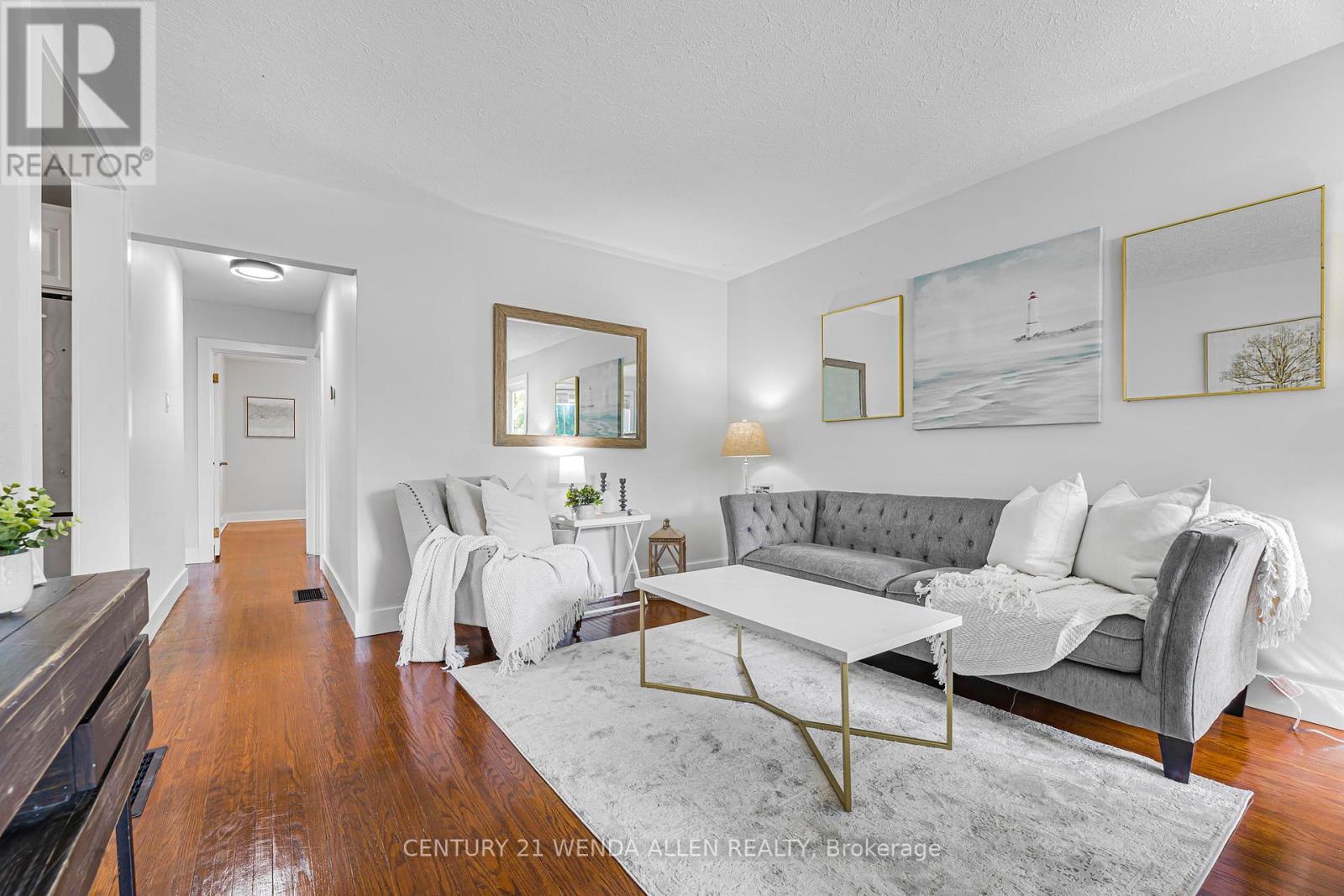 1015 Oriole Drive, Peterborough North (Central), Ontario  K9H 6K8 - Photo 7 - X12221073
