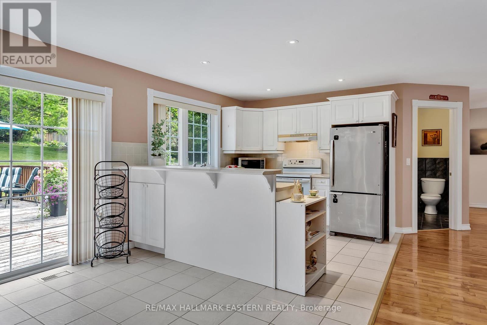 75 Oxford Street, Selwyn, Ontario  K0L 2H0 - Photo 14 - X12221294