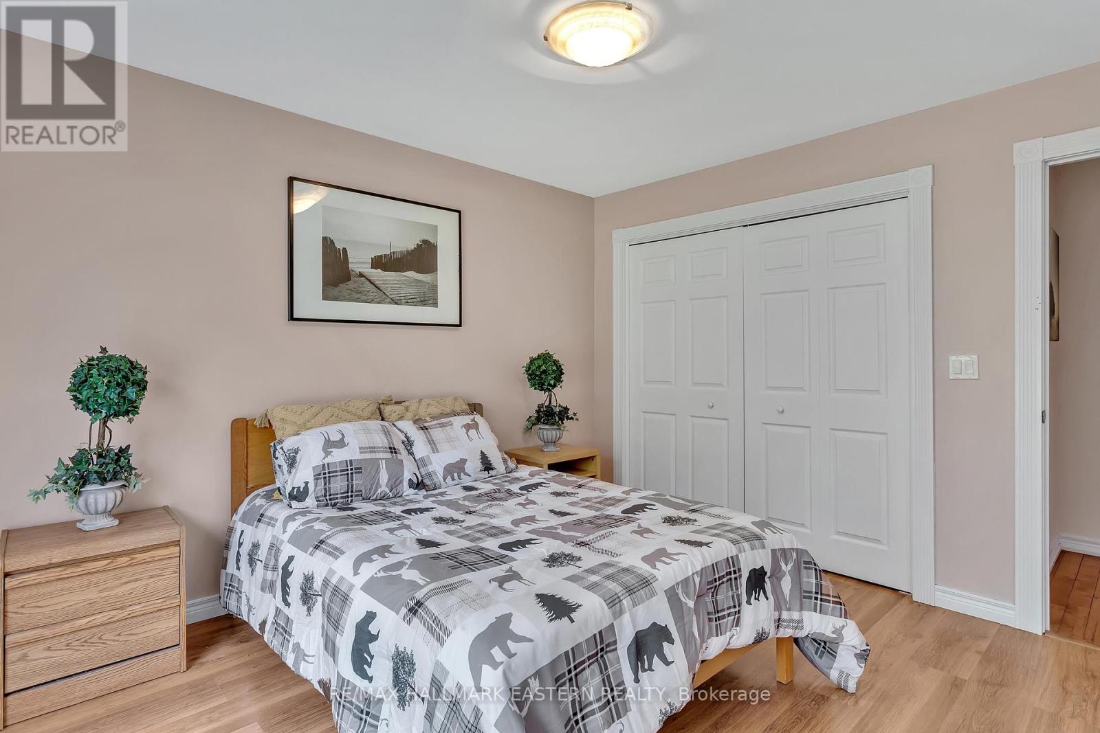 75 Oxford Street, Selwyn, Ontario  K0L 2H0 - Photo 19 - X12221294