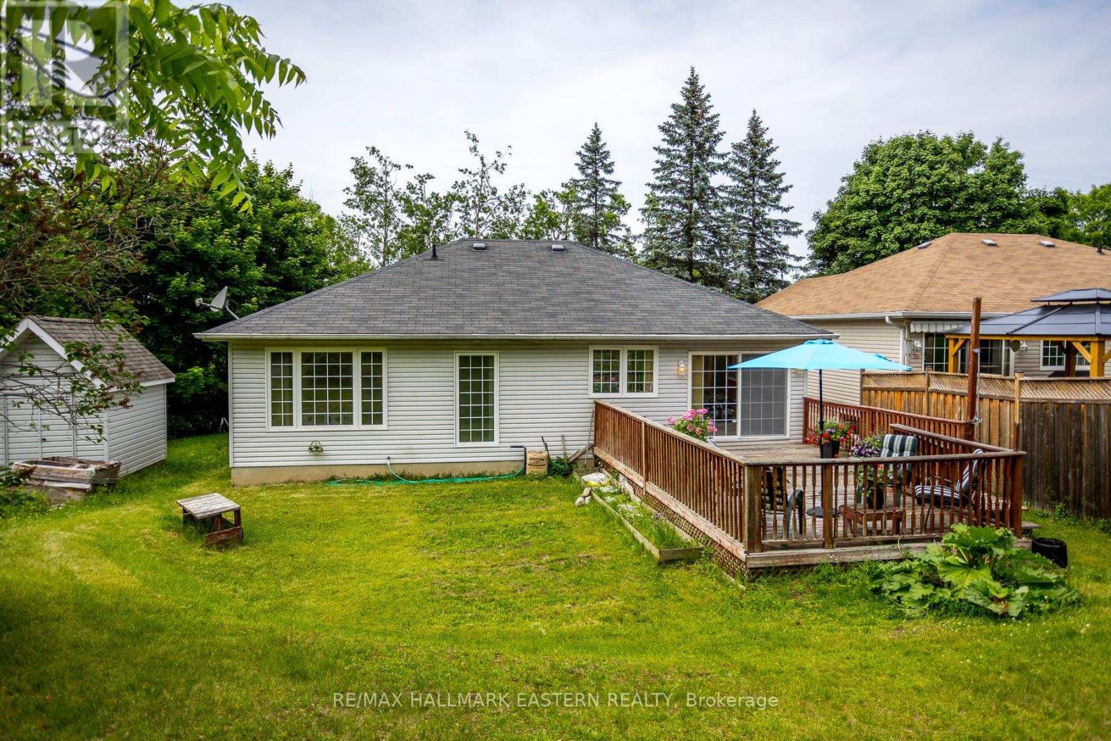 75 Oxford Street, Selwyn, Ontario  K0L 2H0 - Photo 37 - X12221294