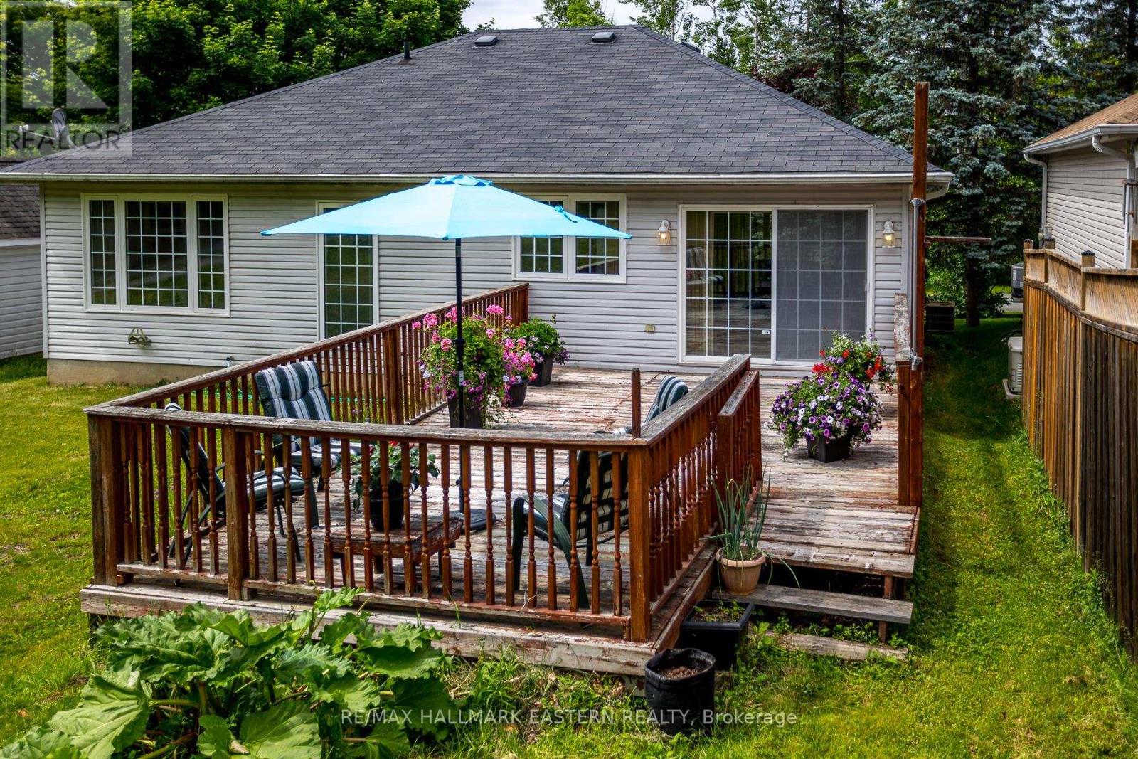 75 Oxford Street, Selwyn, Ontario  K0L 2H0 - Photo 40 - X12221294