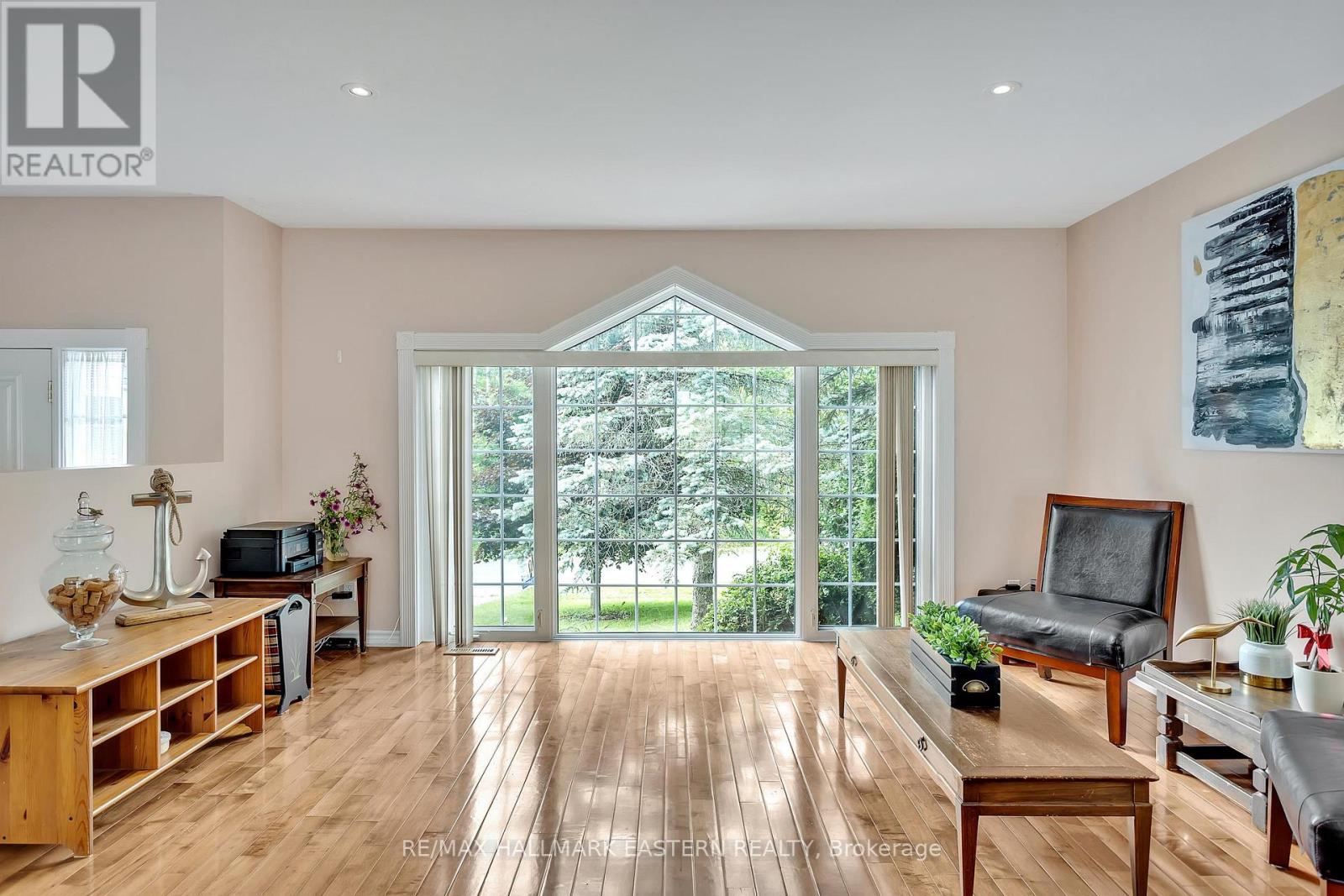 75 Oxford Street, Selwyn, Ontario  K0L 2H0 - Photo 7 - X12221294