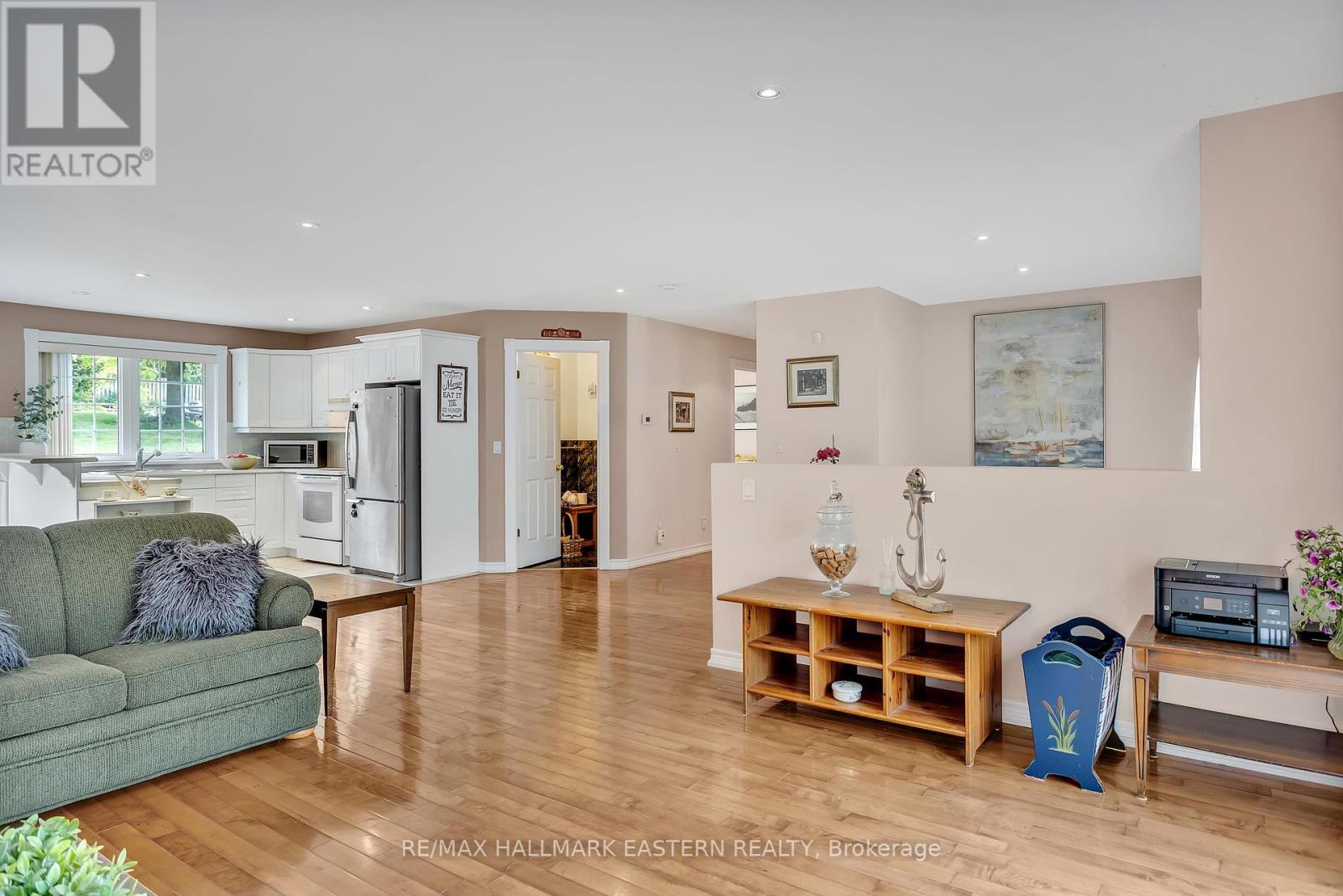 75 Oxford Street, Selwyn, Ontario  K0L 2H0 - Photo 8 - X12221294