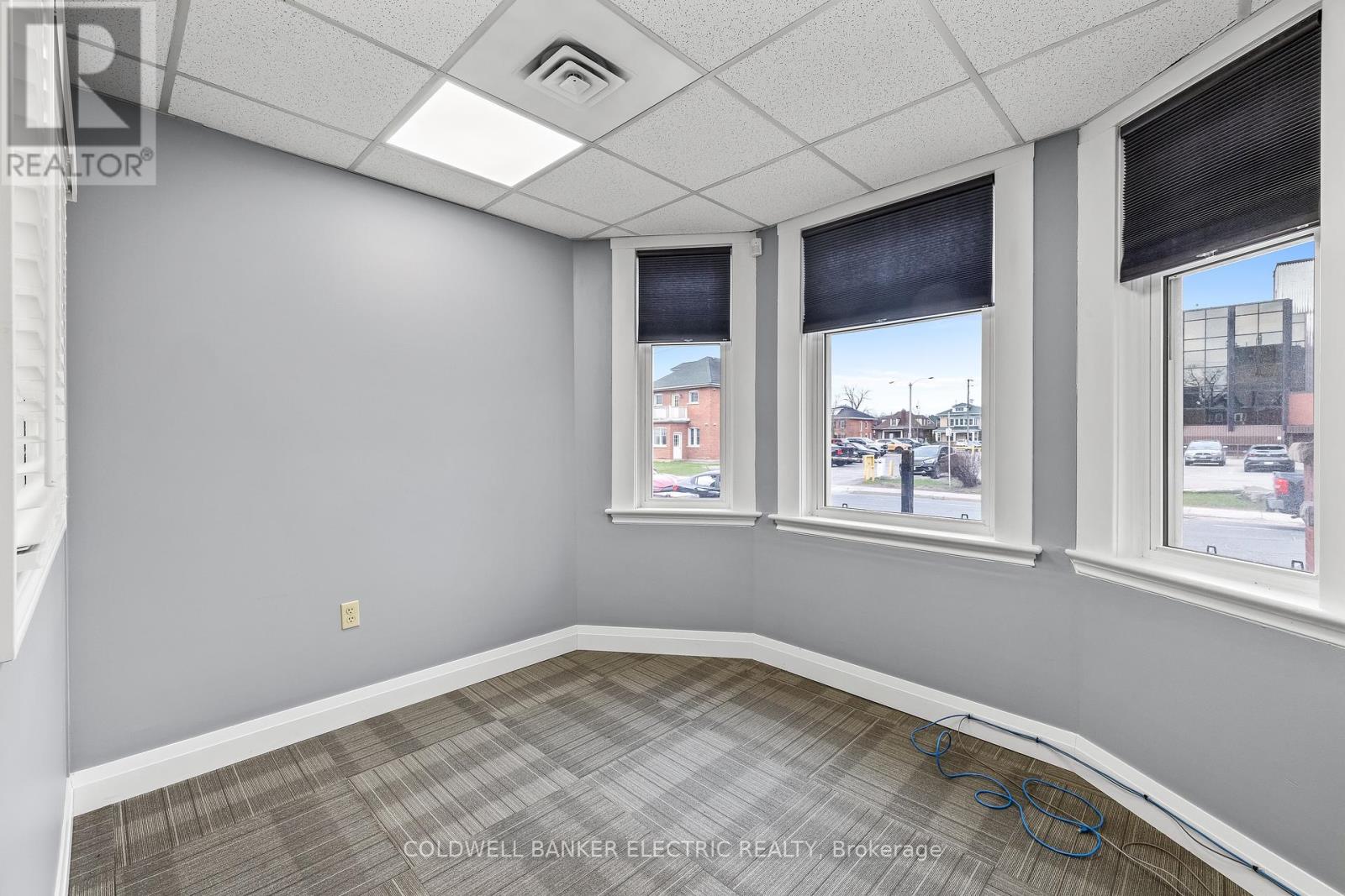 310 Rubidge Street, Peterborough Central (North), Ontario  K9J 3P4 - Photo 8 - X12221438