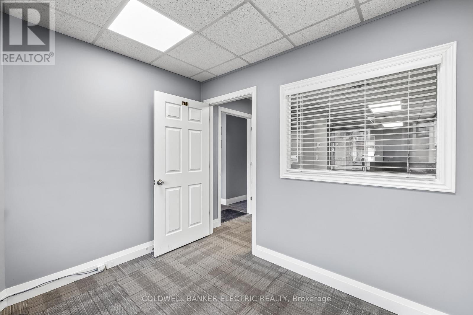 310 Rubidge Street, Peterborough Central (North), Ontario  K9J 3P4 - Photo 9 - X12221438