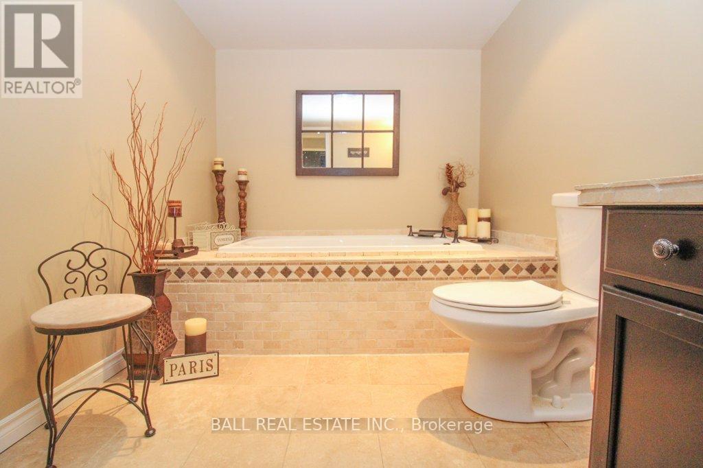 89 Whitfield Road, Cavan Monaghan (Cavan-Monaghan), Ontario  K0L 1V0 - Photo 36 - X12221504