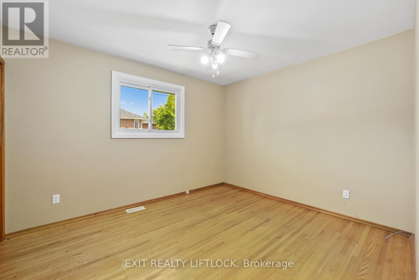 222 Collison Crescent, Peterborough South (East), Ontario  K9J 1A8 - Photo 13 - X12222640