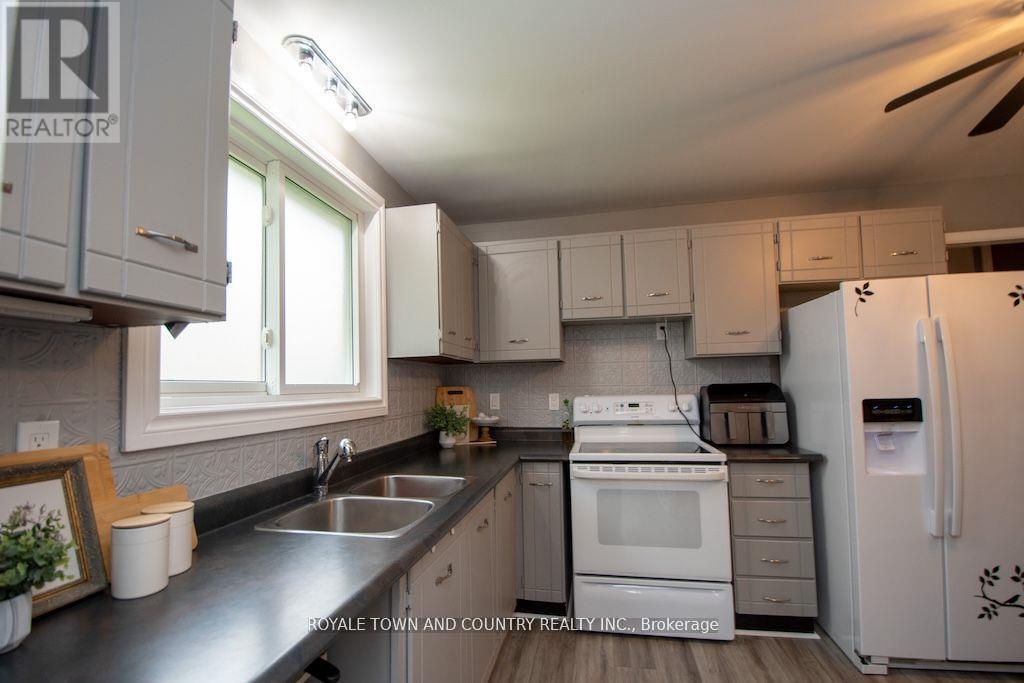 24 Mohawk Drive, Kawartha Lakes (Lindsay), Ontario  K9V 0J6 - Photo 14 - X12222647