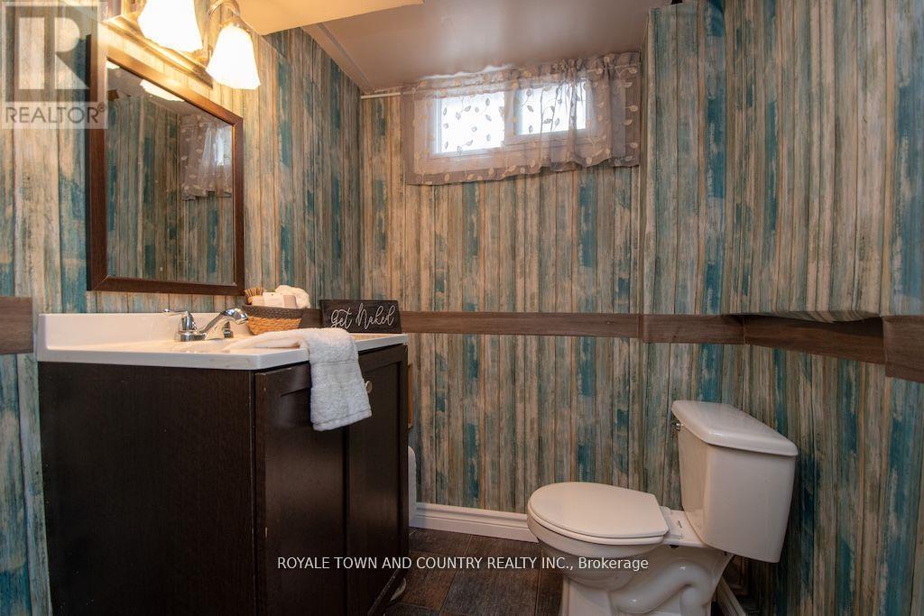 24 Mohawk Drive, Kawartha Lakes (Lindsay), Ontario  K9V 0J6 - Photo 16 - X12222647