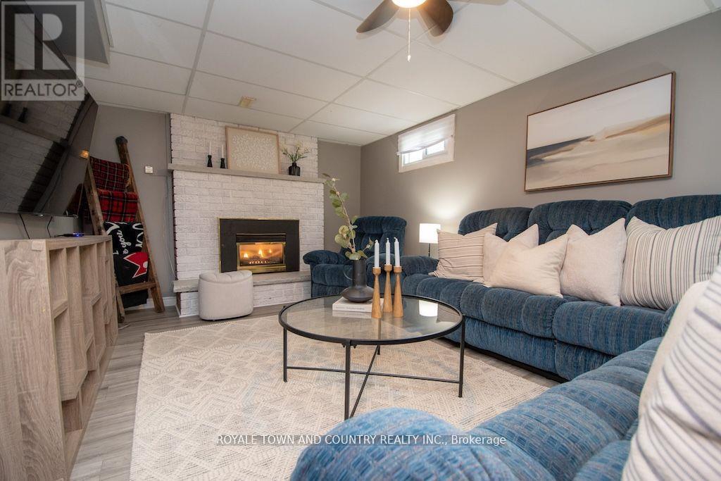 24 Mohawk Drive, Kawartha Lakes (Lindsay), Ontario  K9V 0J6 - Photo 26 - X12222647