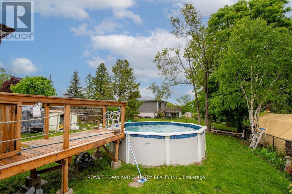 24 Mohawk Drive, Kawartha Lakes (Lindsay), Ontario  K9V 0J6 - Photo 36 - X12222647