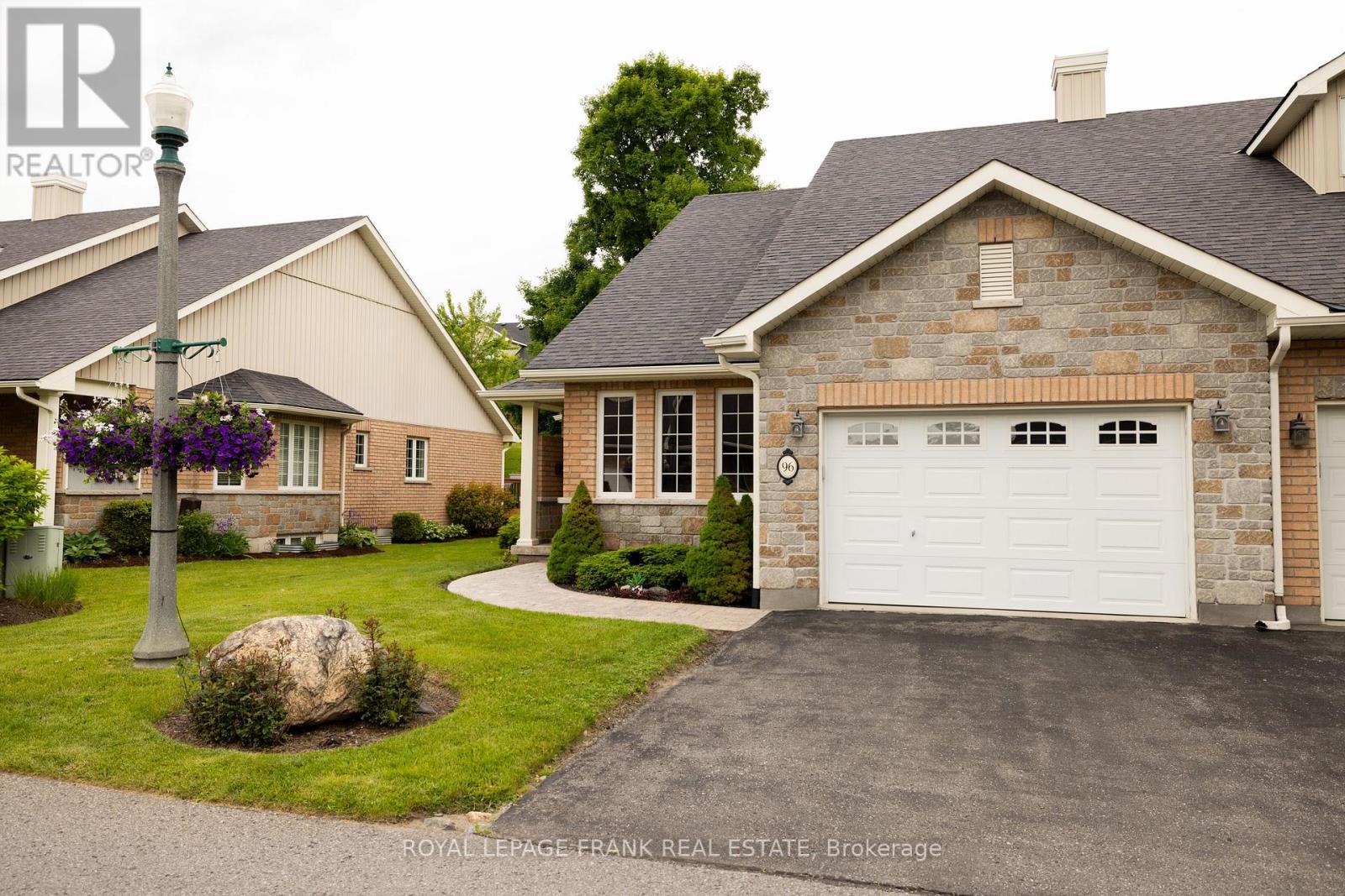 96 VILLAGE CRESCENT, peterborough west (south), Ontario