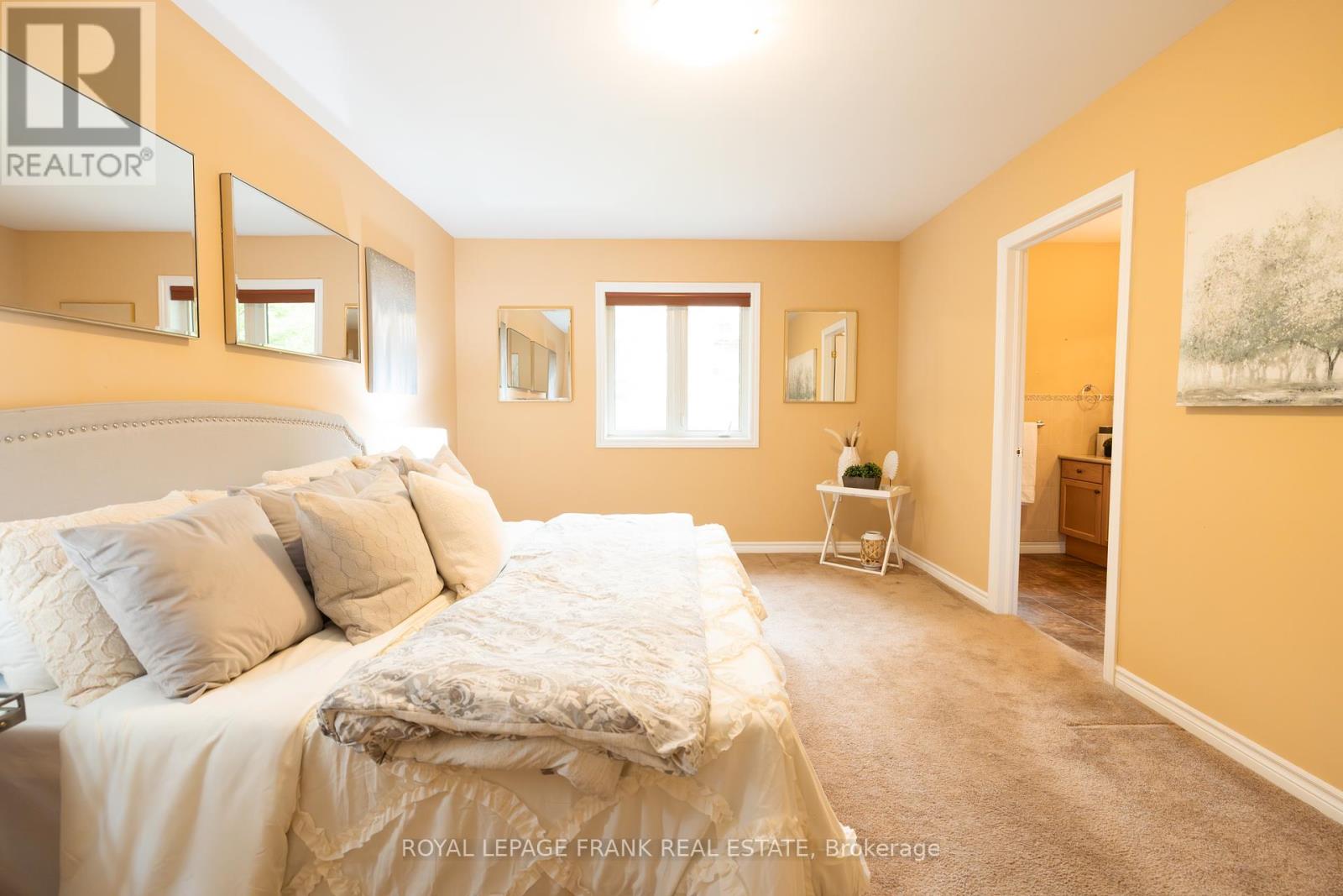 96 Village Crescent, Peterborough West (South), Ontario  K9J 0A9 - Photo 16 - X12222651