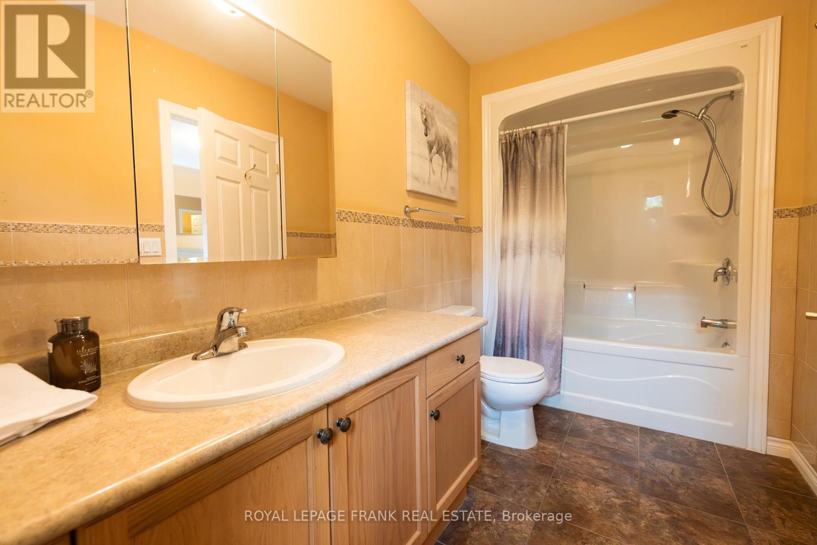 96 Village Crescent, Peterborough West (South), Ontario  K9J 0A9 - Photo 20 - X12222651