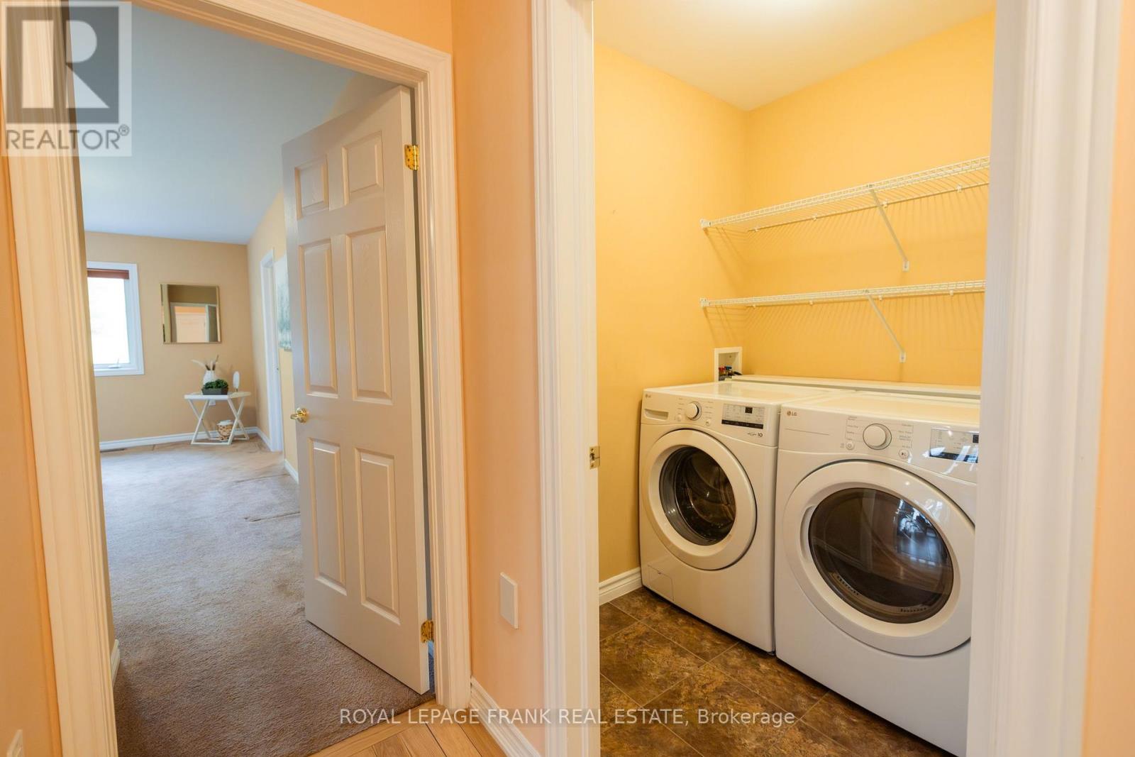 96 Village Crescent, Peterborough West (South), Ontario  K9J 0A9 - Photo 26 - X12222651