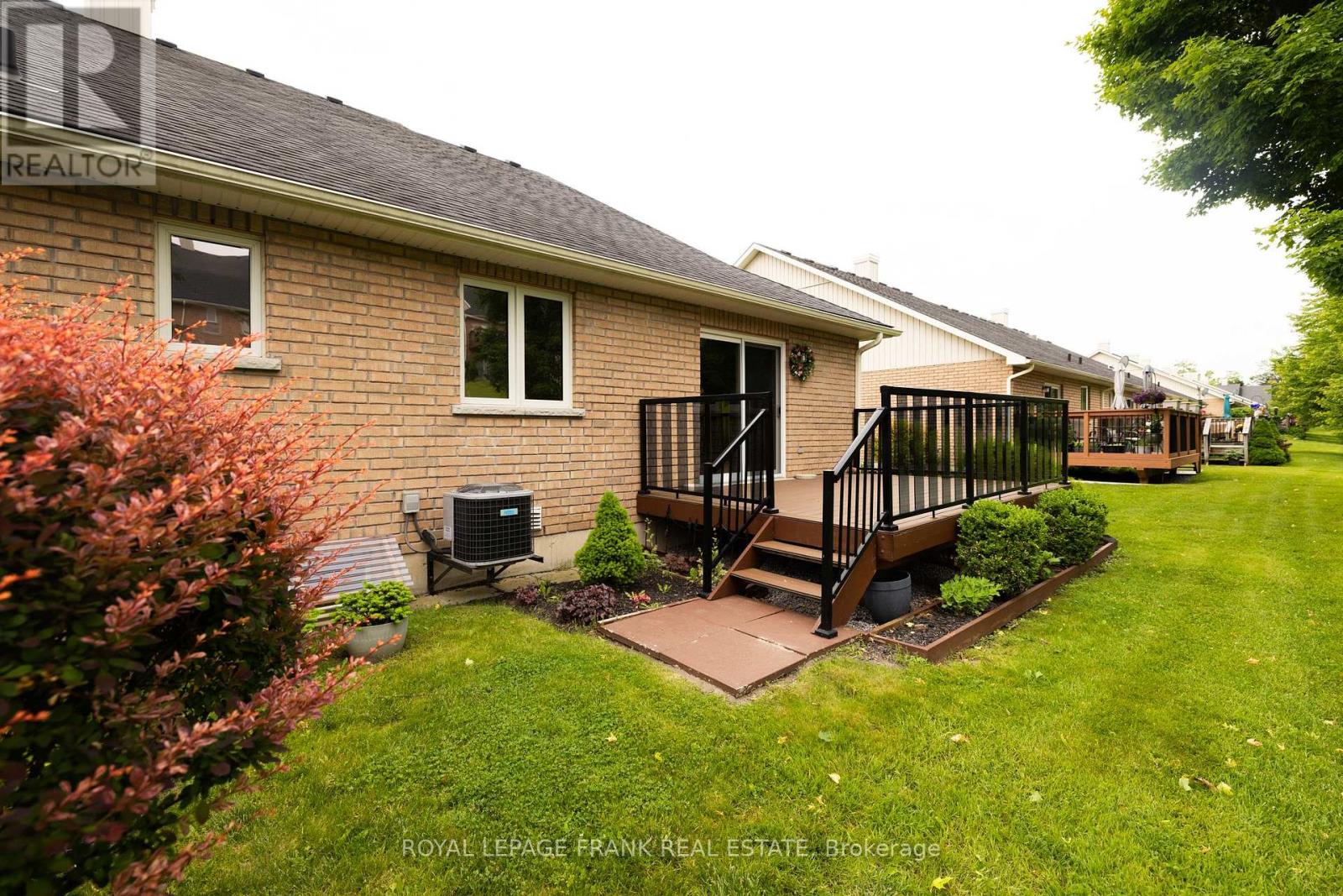 96 Village Crescent, Peterborough West (South), Ontario  K9J 0A9 - Photo 28 - X12222651