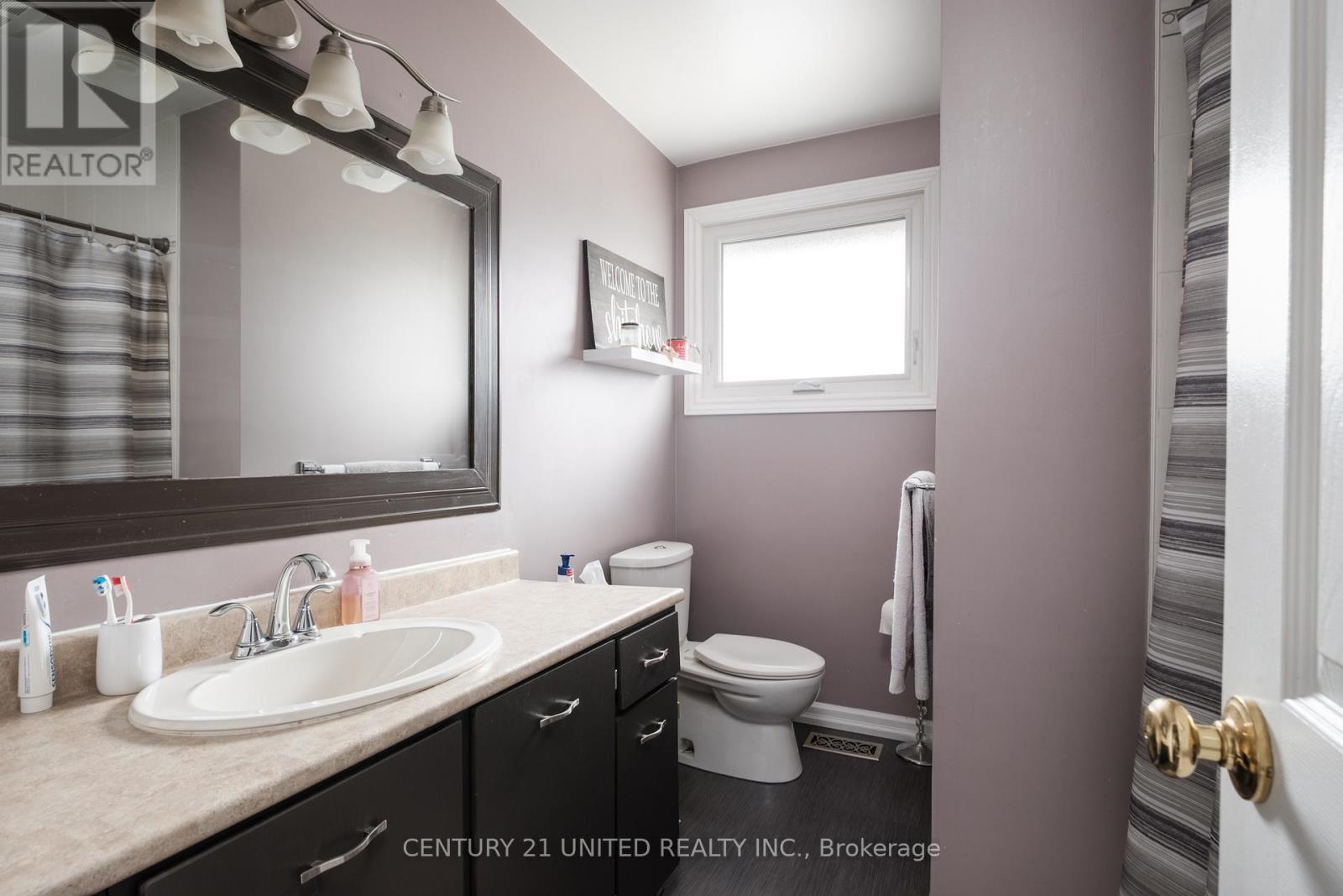 1316 Bathurst Street, Peterborough North (Central), Ontario  K9H 6X9 - Photo 14 - X12222832