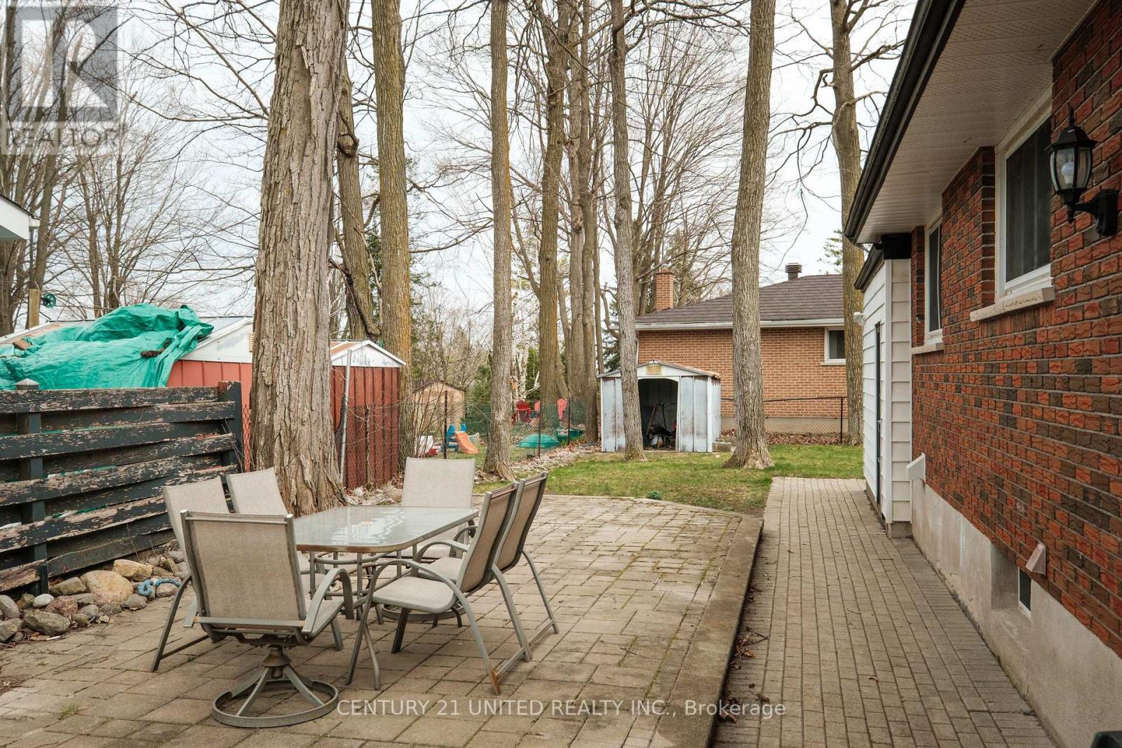 1316 Bathurst Street, Peterborough North (Central), Ontario  K9H 6X9 - Photo 37 - X12222832