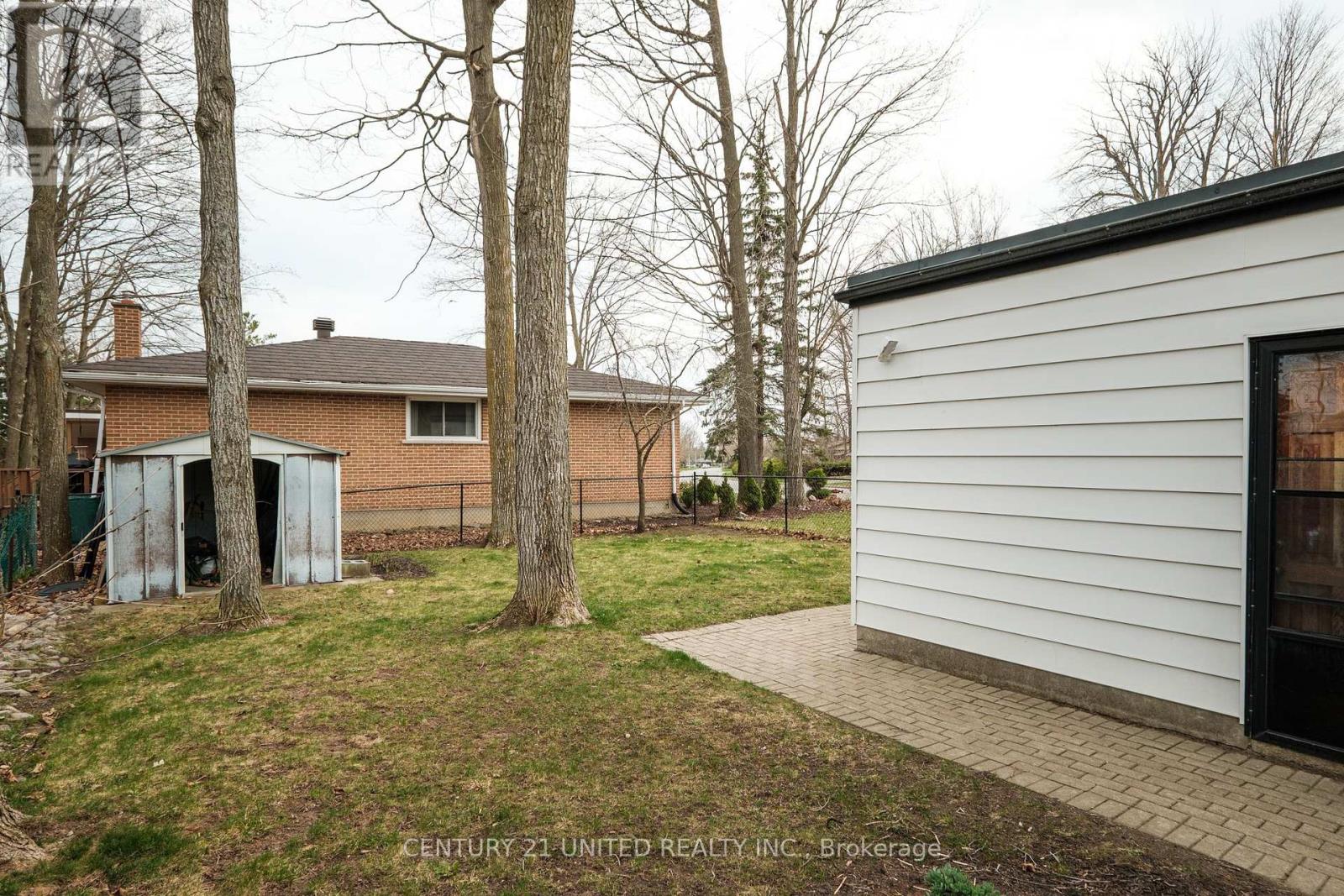 1316 Bathurst Street, Peterborough North (Central), Ontario  K9H 6X9 - Photo 38 - X12222832