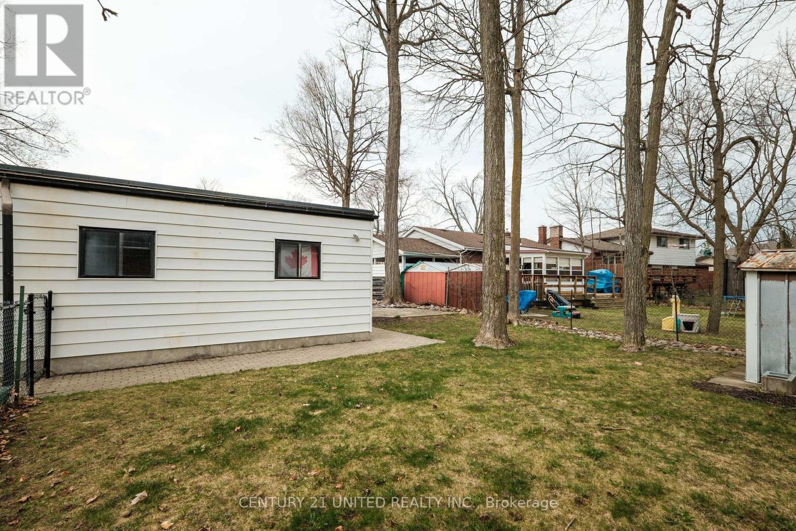 1316 Bathurst Street, Peterborough North (Central), Ontario  K9H 6X9 - Photo 39 - X12222832