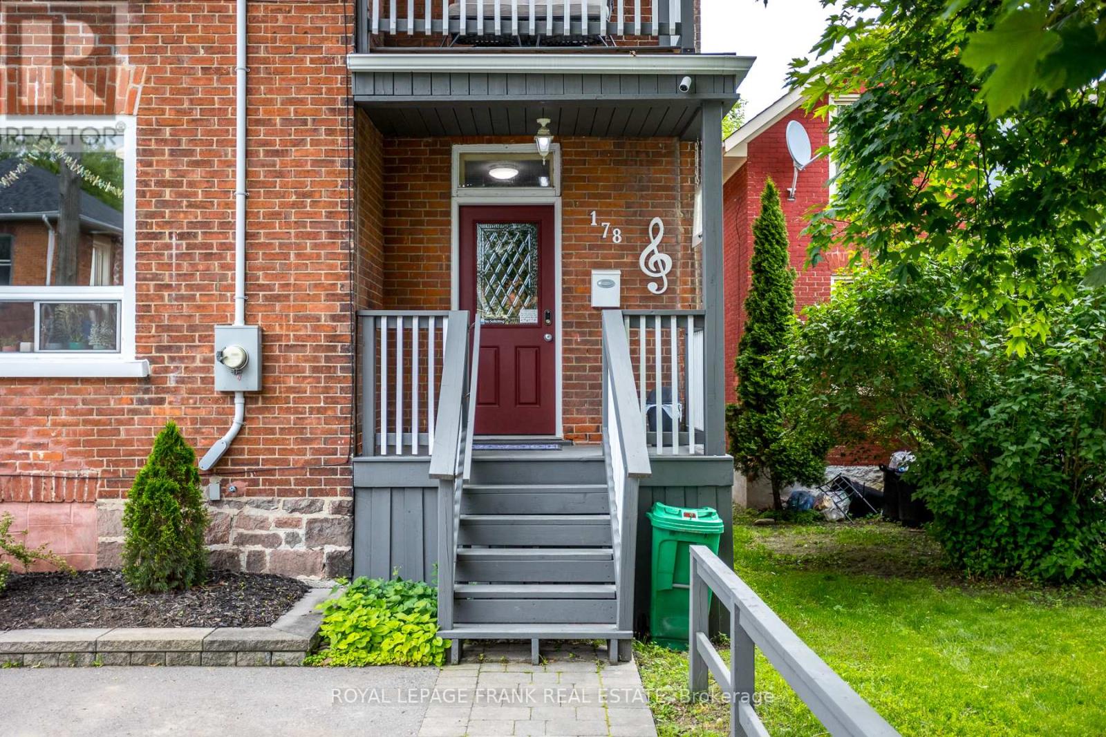 178 Stewart Street, Peterborough Central (South), Ontario  K9J 3M5 - Photo 3 - X12222840