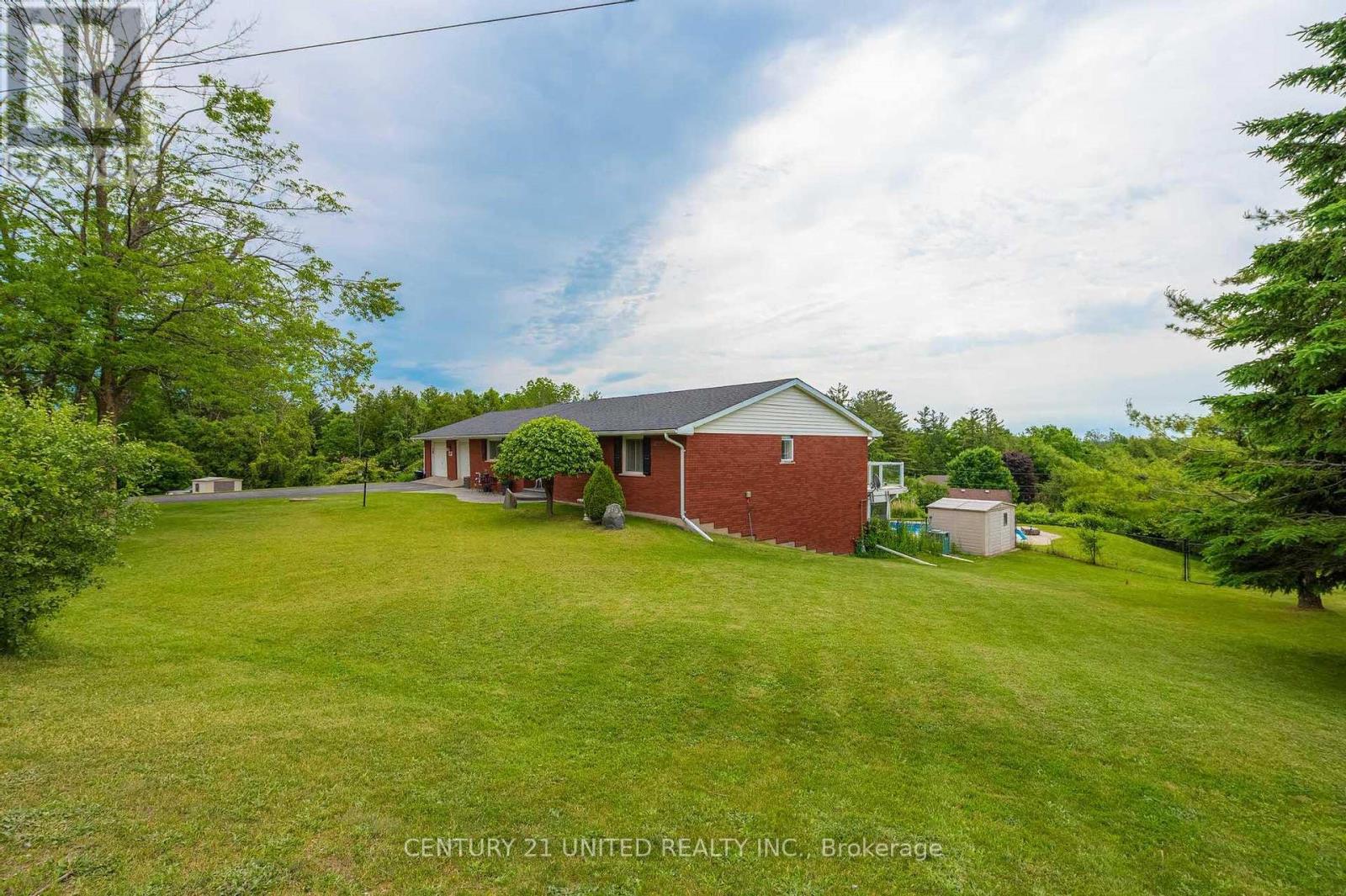 469 Brenda Crescent, Selwyn, Ontario  K9J 6X4 - Photo 3 - X12222913