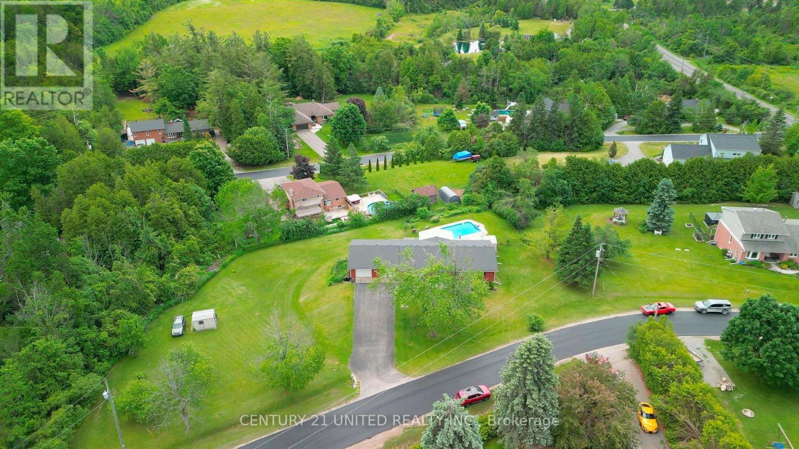469 Brenda Crescent, Selwyn, Ontario  K9J 6X4 - Photo 7 - X12222913