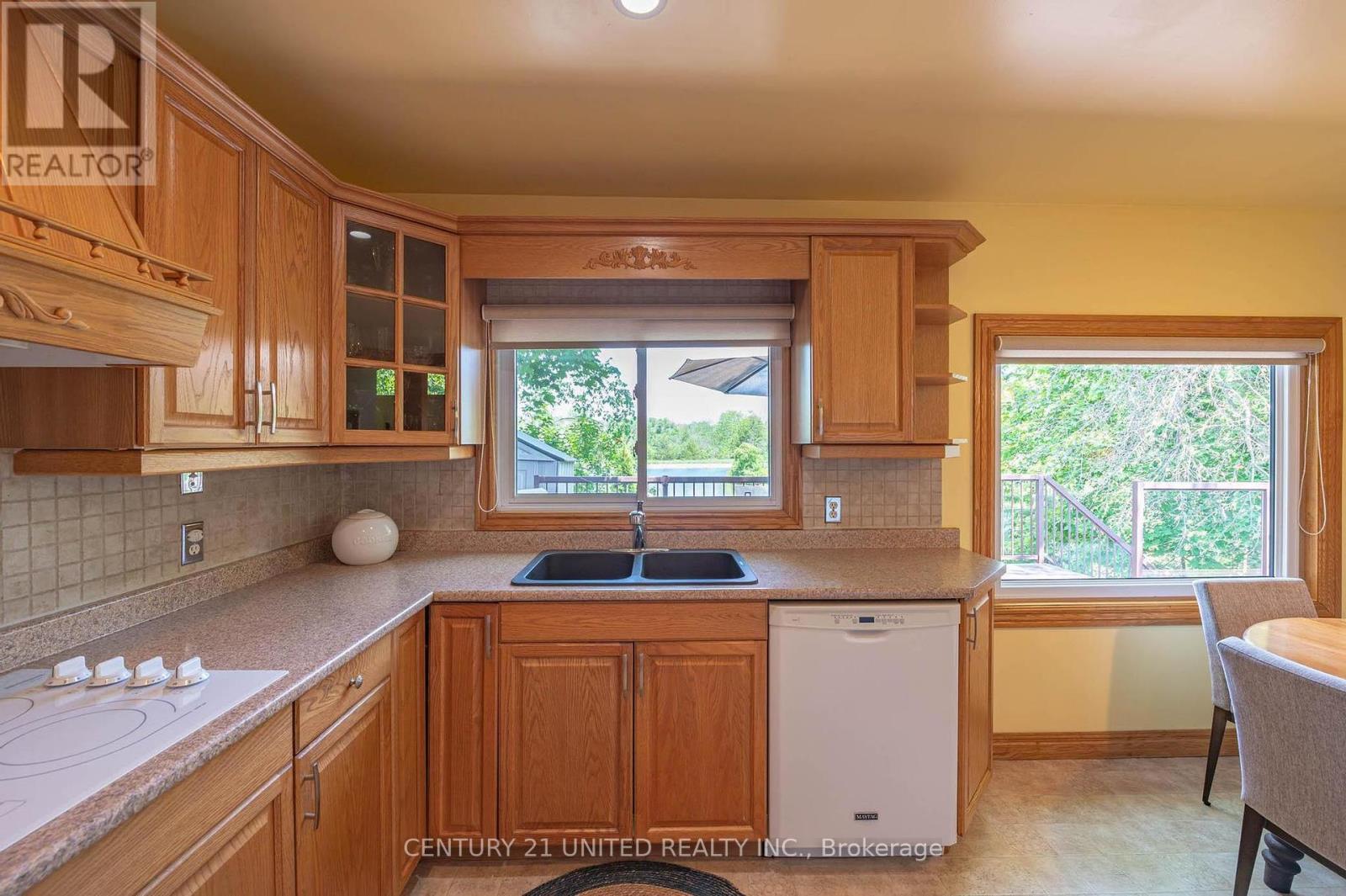 646 Ludgate Street, Peterborough East (Central), Ontario  K9H 2C2 - Photo 24 - X12223016