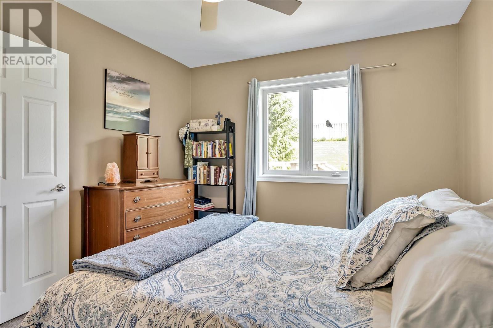141 Village Crescent, Peterborough West (South), Ontario  K9J 0A9 - Photo 26 - X12223319