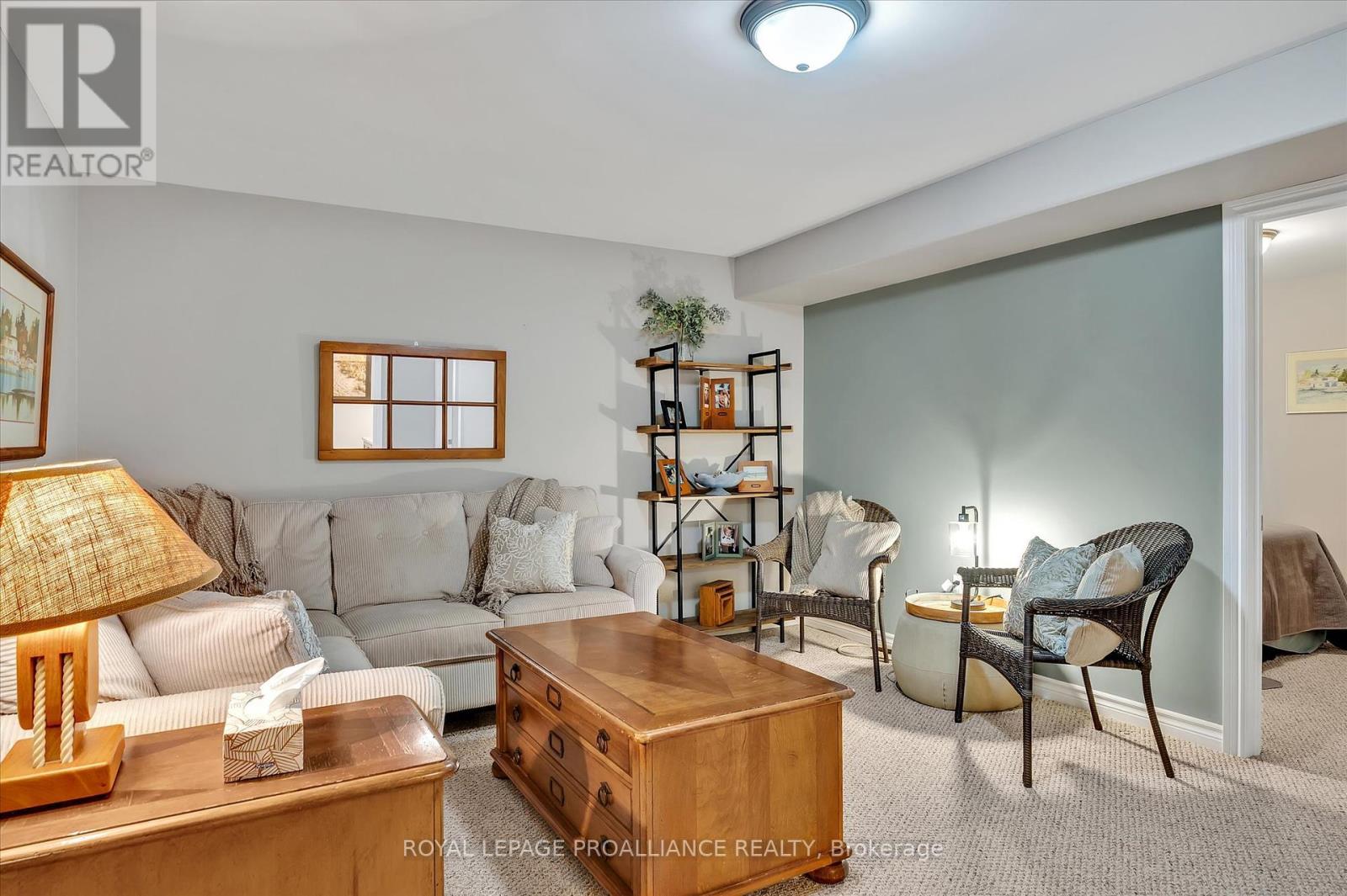 141 Village Crescent, Peterborough West (South), Ontario  K9J 0A9 - Photo 34 - X12223319