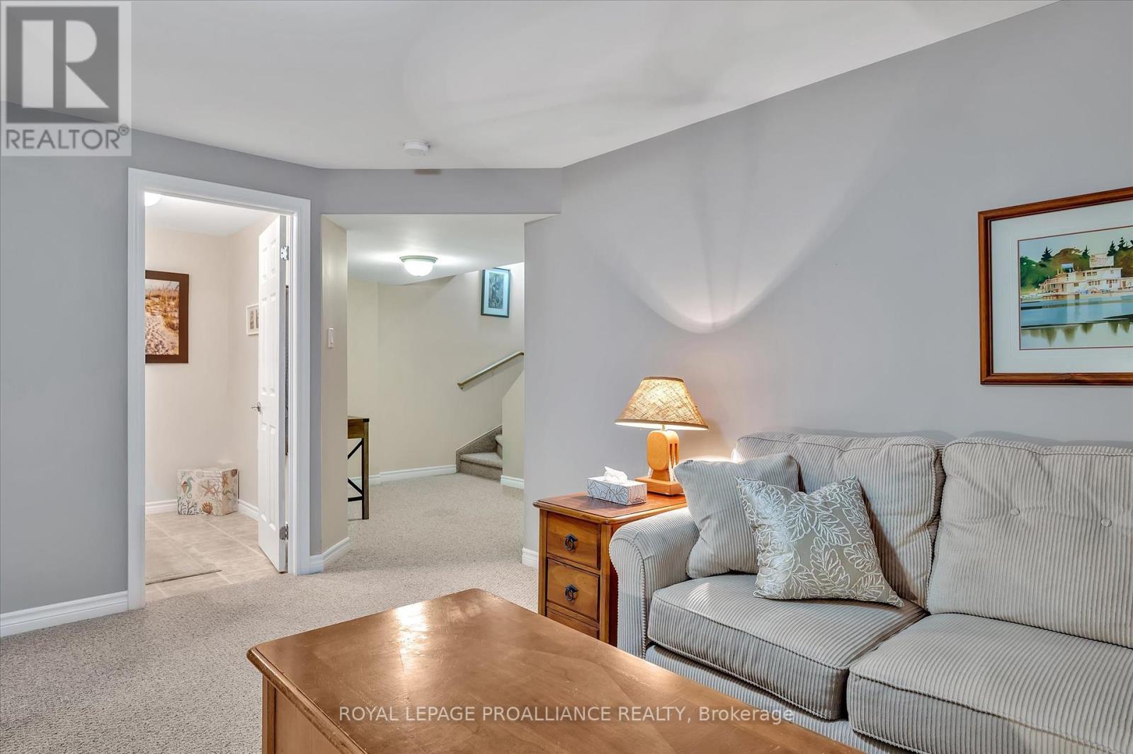 141 Village Crescent, Peterborough West (South), Ontario  K9J 0A9 - Photo 36 - X12223319