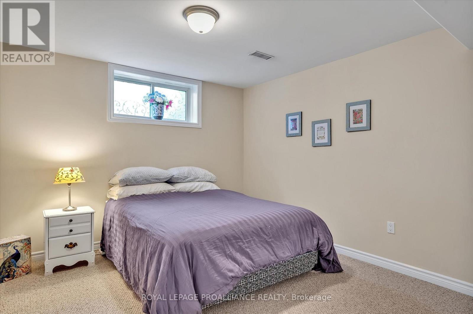141 Village Crescent, Peterborough West (South), Ontario  K9J 0A9 - Photo 37 - X12223319