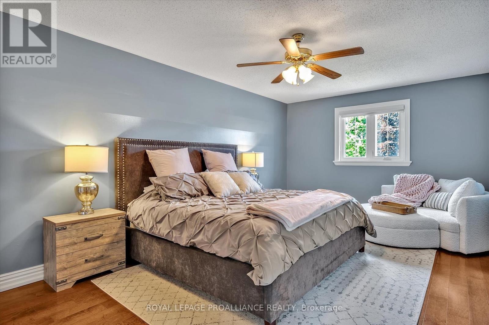 2112 Lorraine Drive, Peterborough North (University Heights), Ontario  K9L 1X4 - Photo 31 - X12223325