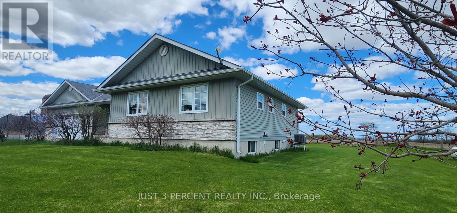 690 County Road 2, Otonabee-South Monaghan, Ontario  K0L 1B0 - Photo 14 - X12223442