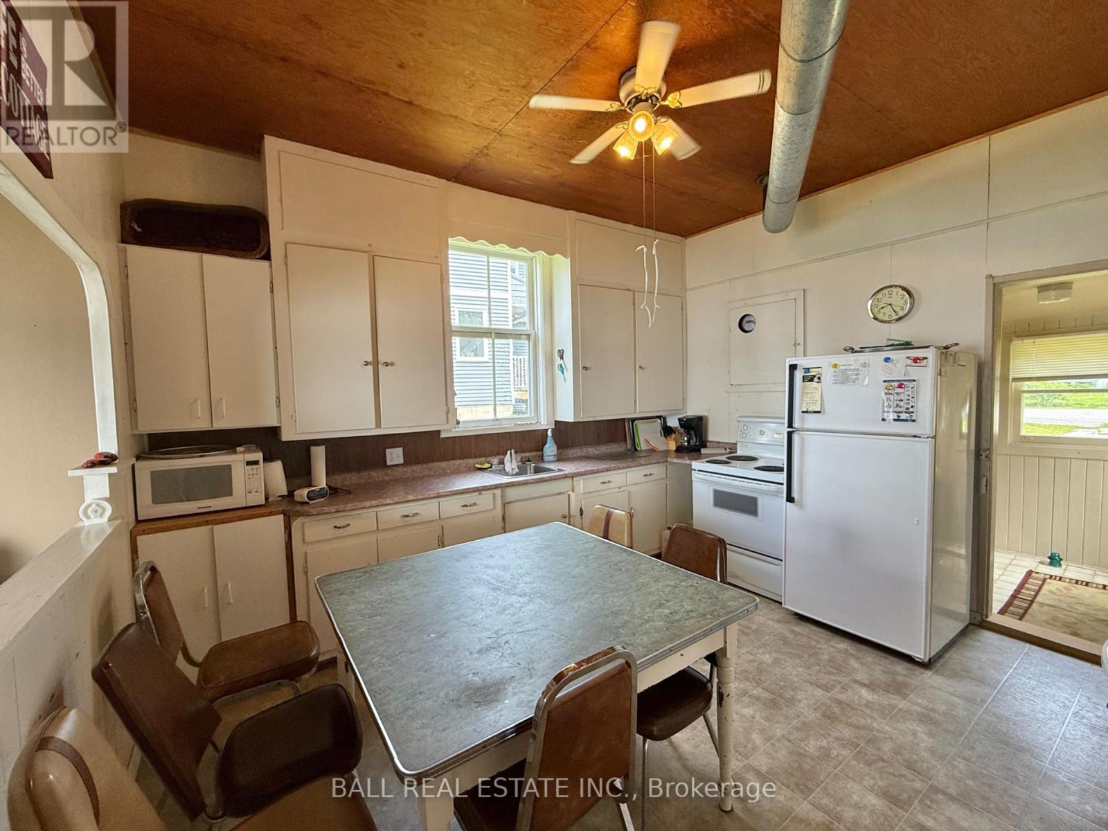 654 Hatton Avenue, Selwyn, Ontario  K0L 1H0 - Photo 18 - X12223473