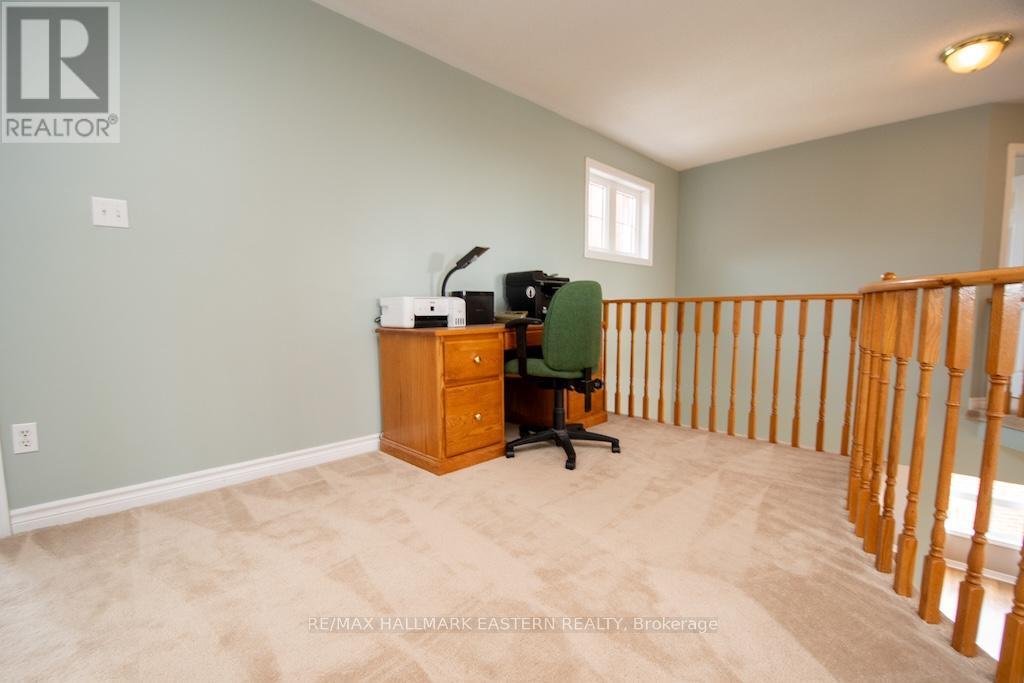 962 Baker Street, Peterborough North (North), Ontario  K9H 7P7 - Photo 17 - X12223504