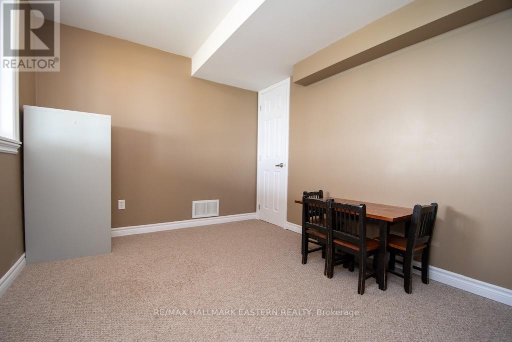 962 Baker Street, Peterborough North (North), Ontario  K9H 7P7 - Photo 32 - X12223504