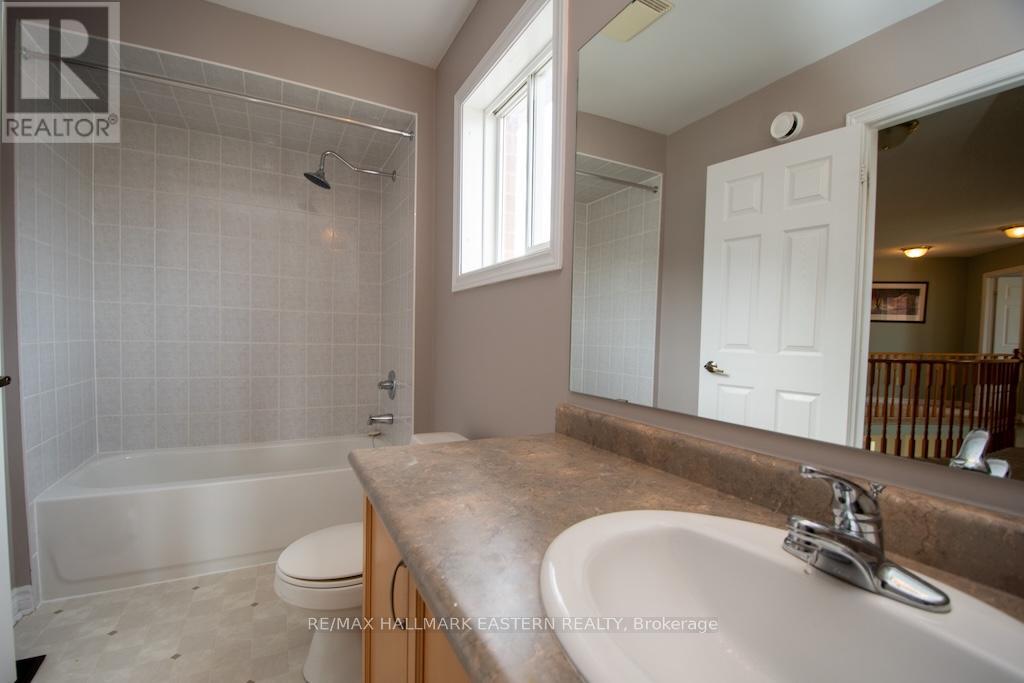 962 Baker Street, Peterborough North (North), Ontario  K9H 7P7 - Photo 33 - X12223504