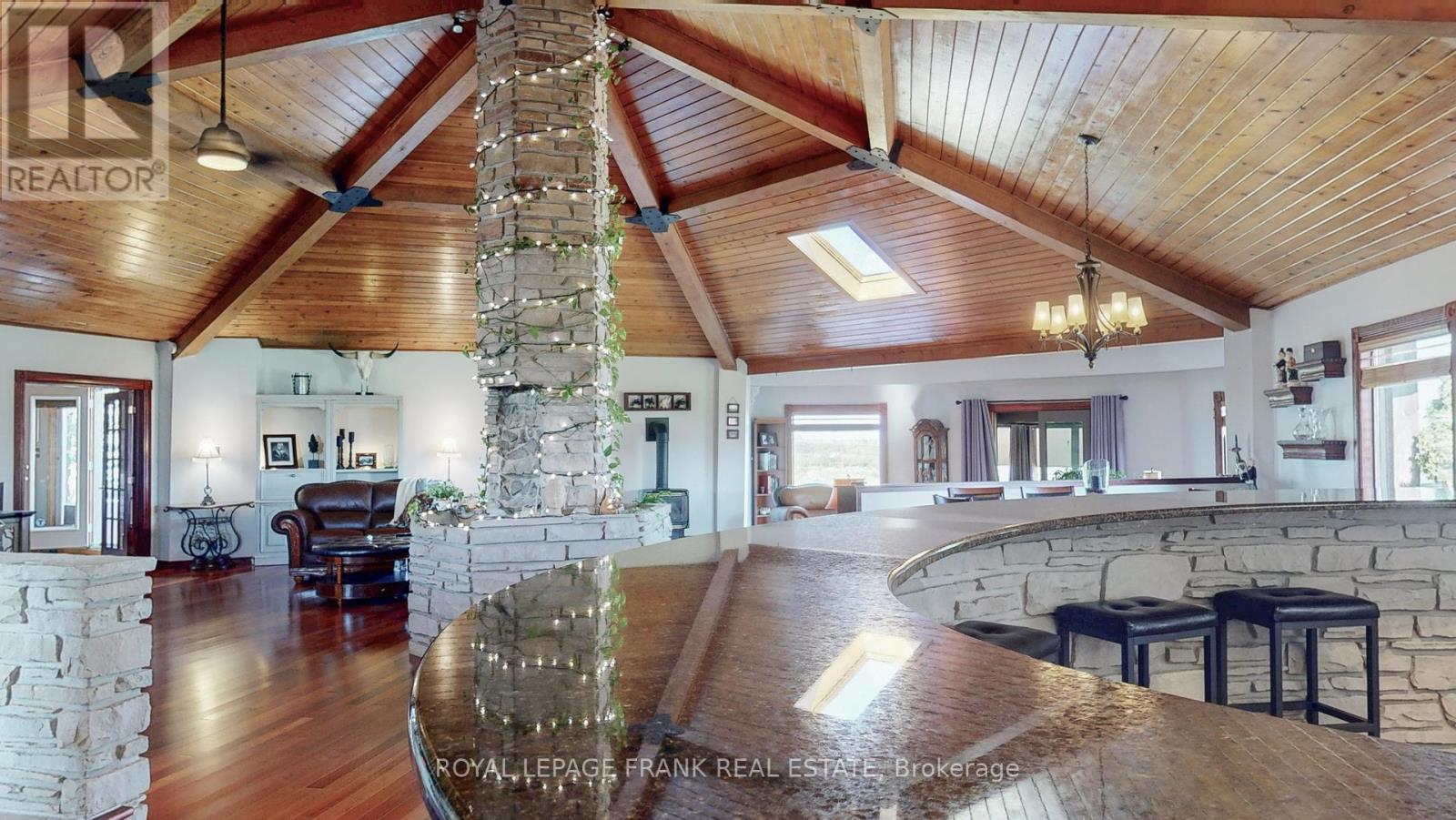 10 Cityview Heights, Kawartha Lakes (Omemee), Ontario  K0L 1K0 - Photo 14 - X12223520
