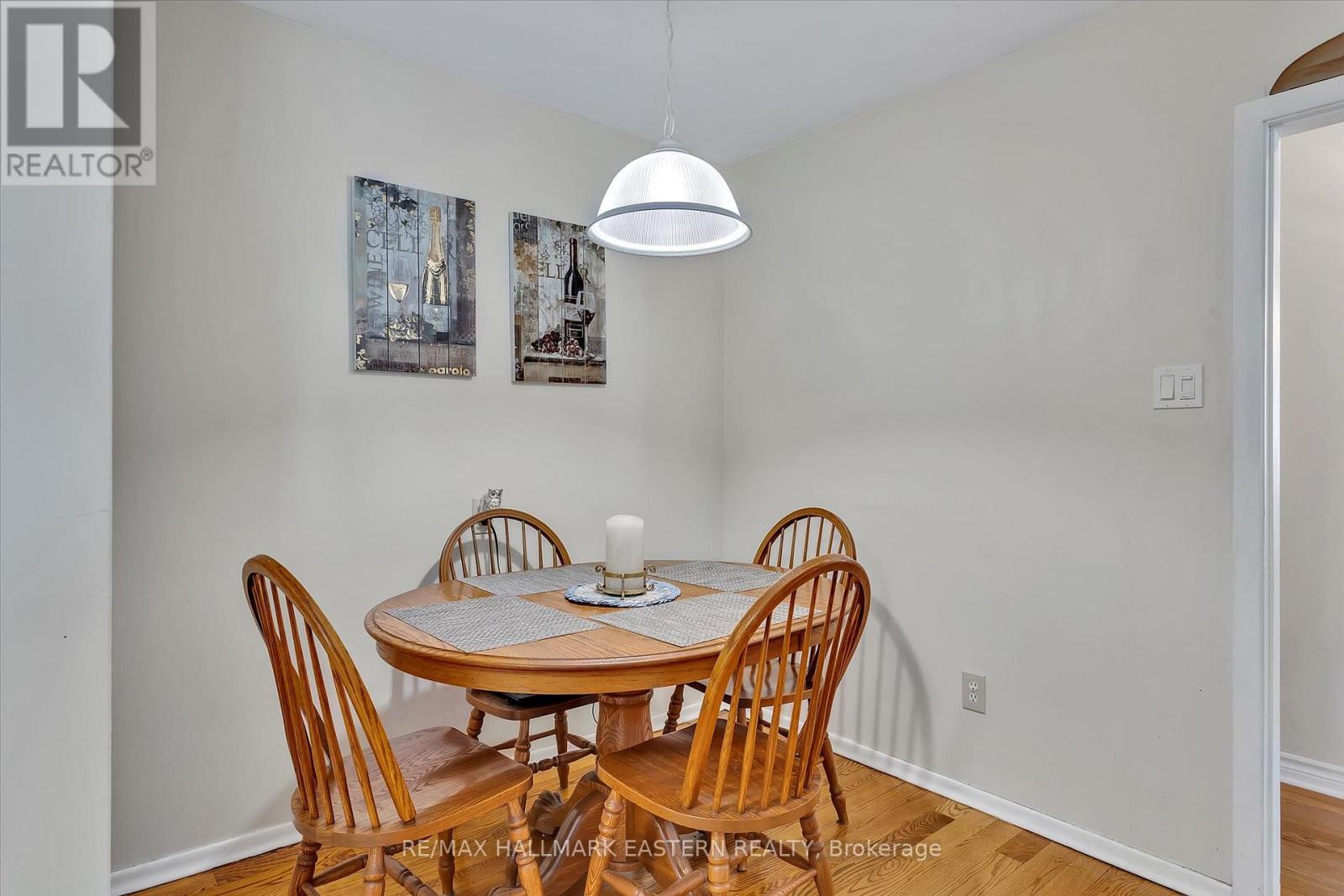 1263 Algonquin Boulevard, Peterborough North (Central), Ontario  K9H 6N1 - Photo 13 - X12223554