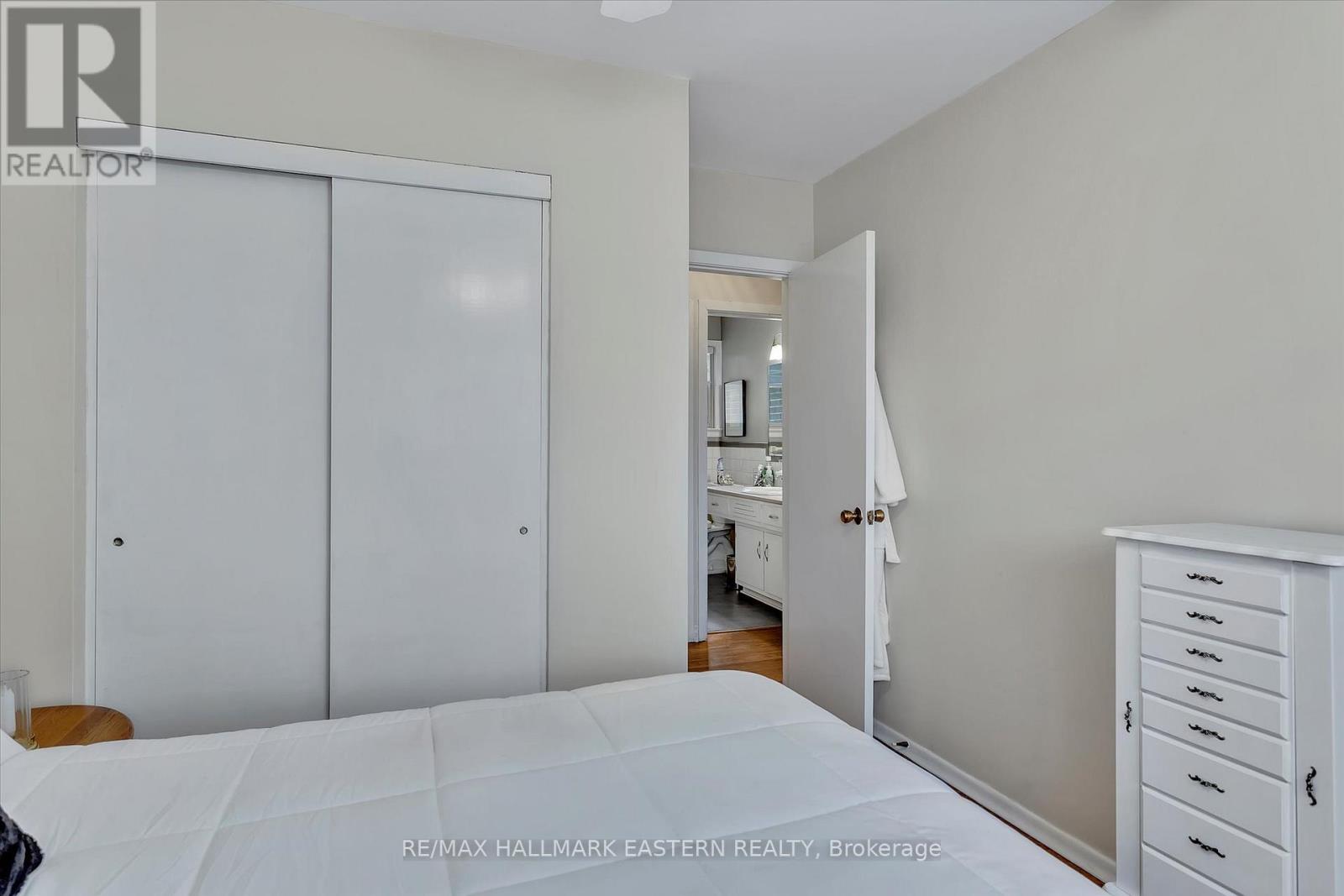 1263 Algonquin Boulevard, Peterborough North (Central), Ontario  K9H 6N1 - Photo 25 - X12223554