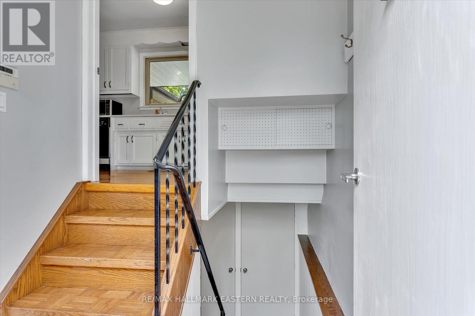 1263 Algonquin Boulevard, Peterborough North (Central), Ontario  K9H 6N1 - Photo 27 - X12223554